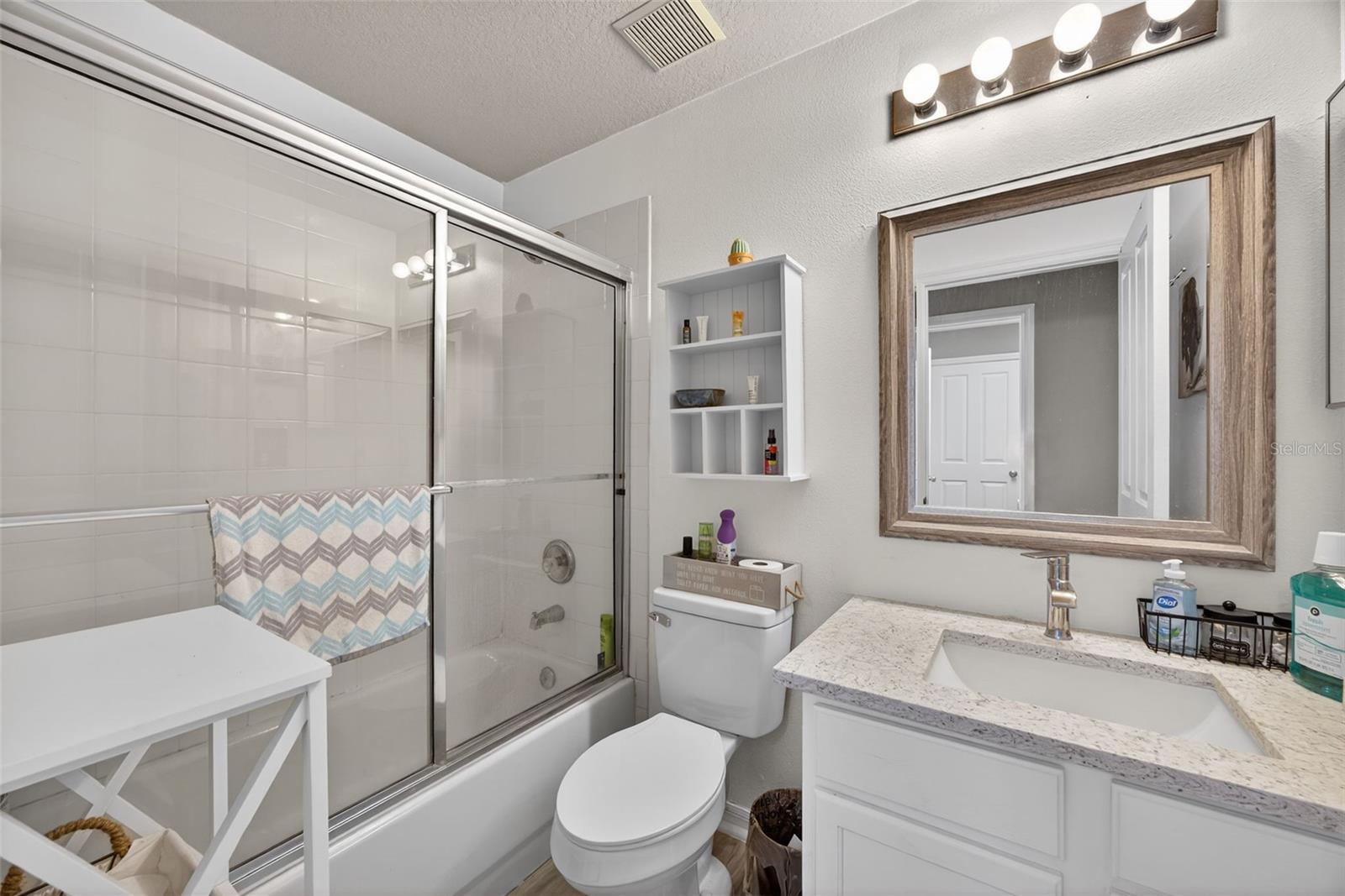 Listing photo id 20 for 27644 Sugar Loaf Drive