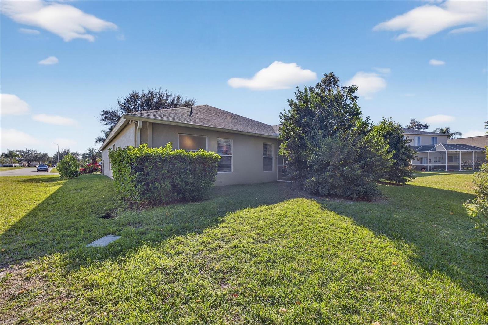 Listing photo id 28 for 27644 Sugar Loaf Drive