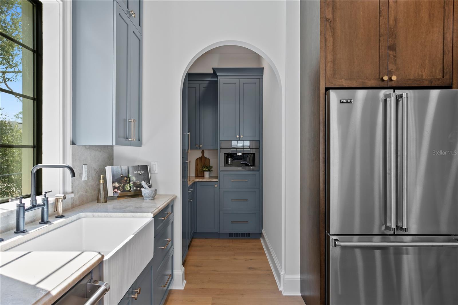 Listing photo id 29 for 4633 Lowell Avenue