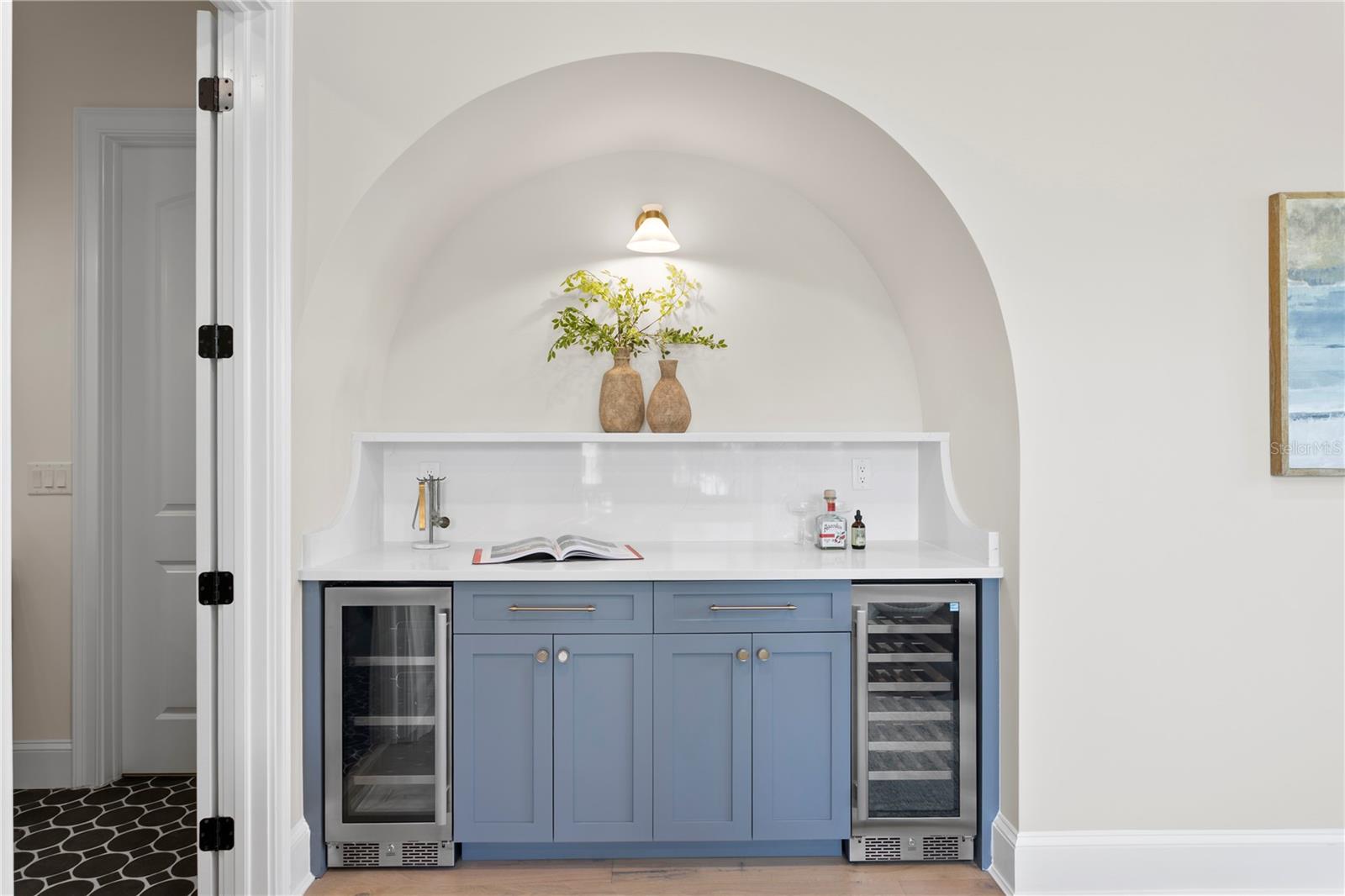 Listing photo id 36 for 4633 Lowell Avenue