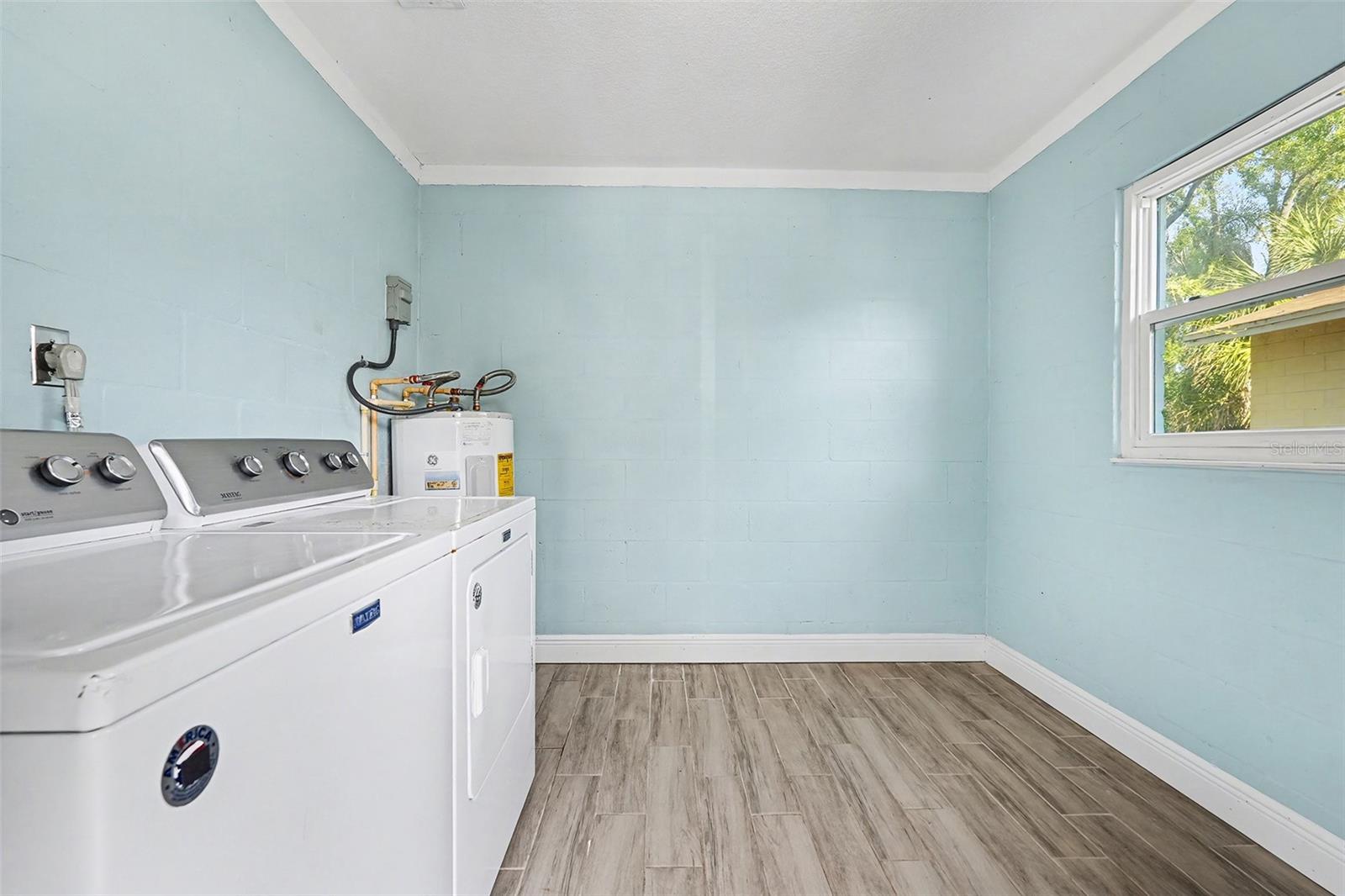 Image 16 of 19 For 1802 Wood Street