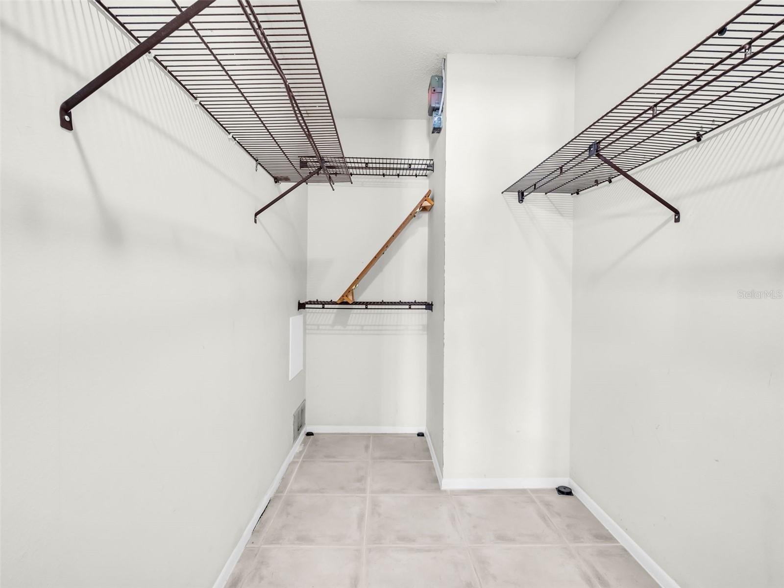 Image 14 of 67 For 1202 Palm Drive