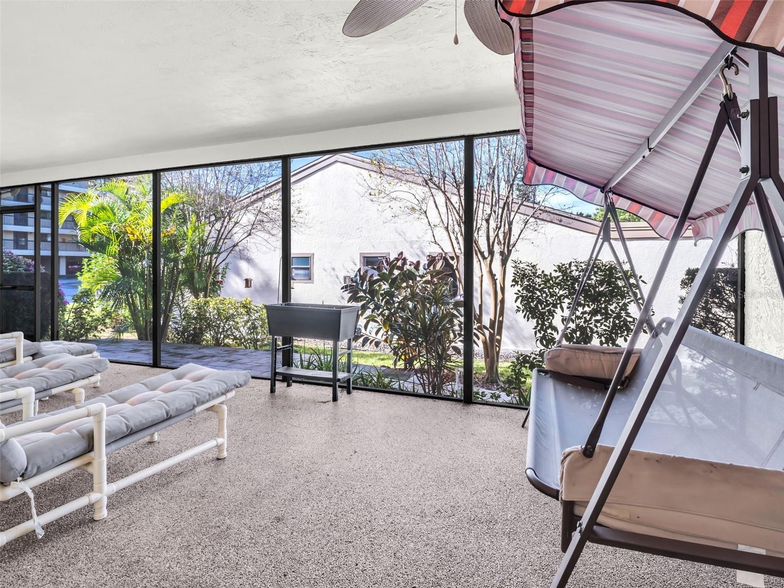 Image 17 of 67 For 1202 Palm Drive