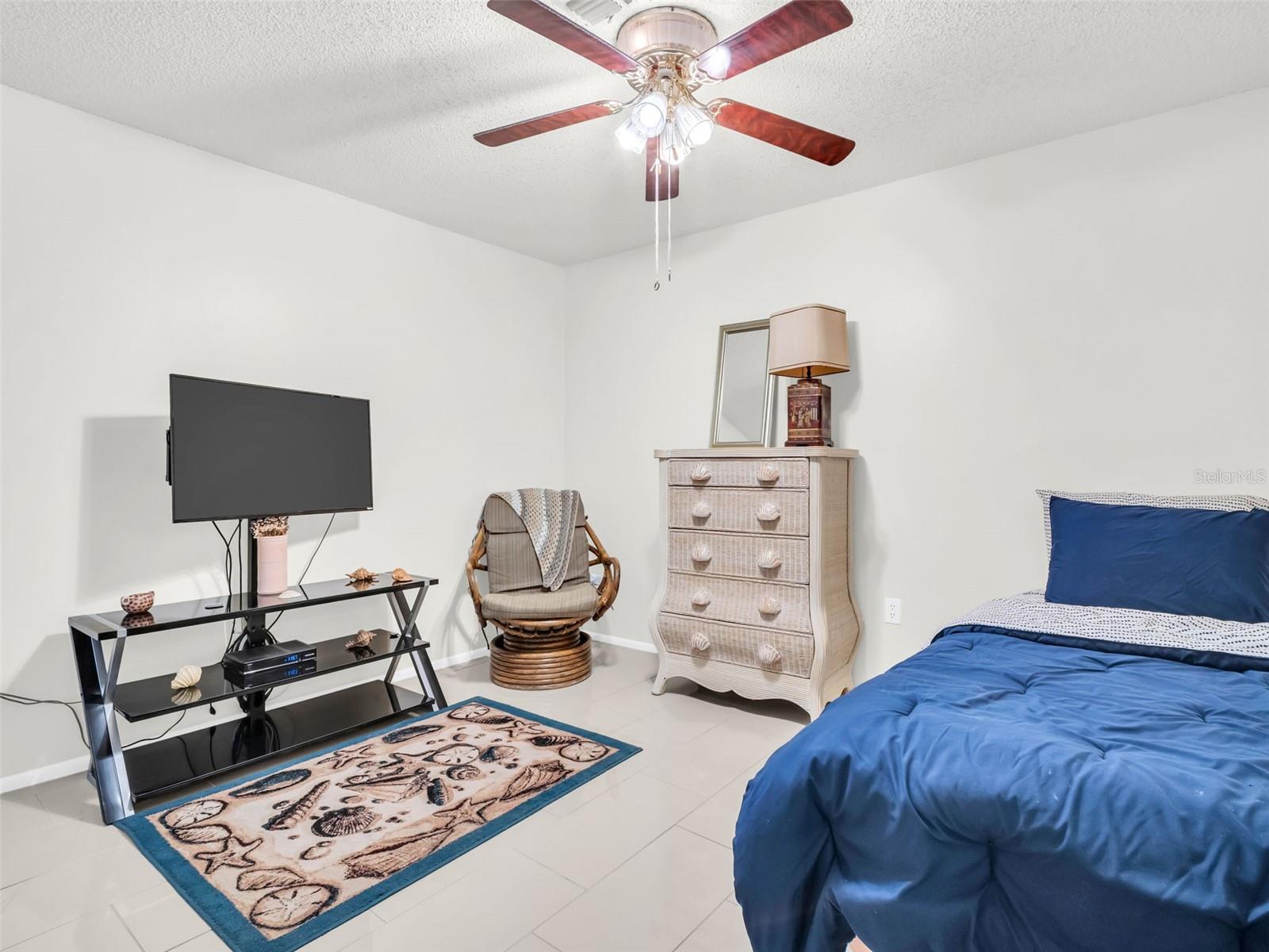 Image 19 of 67 For 1202 Palm Drive