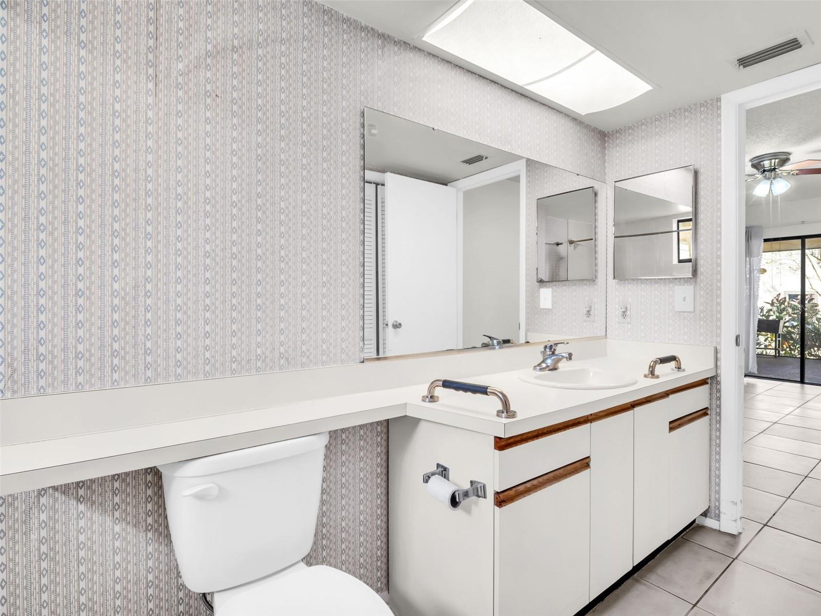 Image 36 of 67 For 1202 Palm Drive