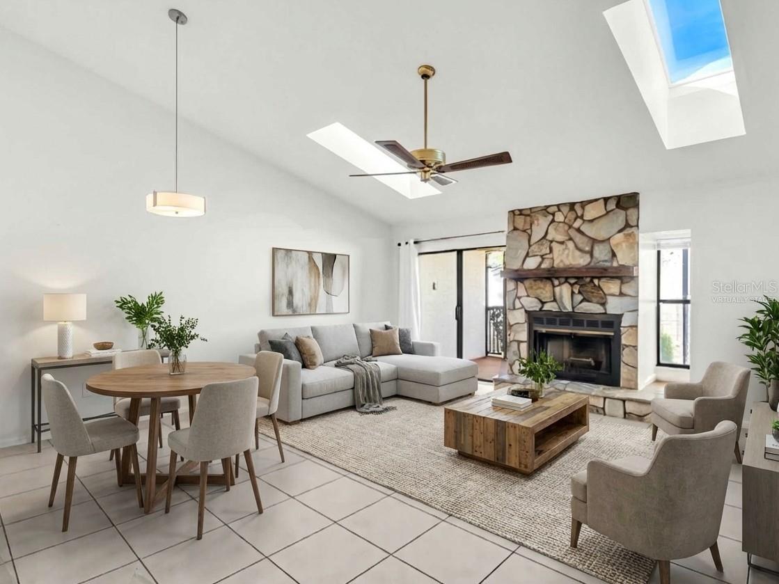 Image 4 of 67 For 1202 Palm Drive