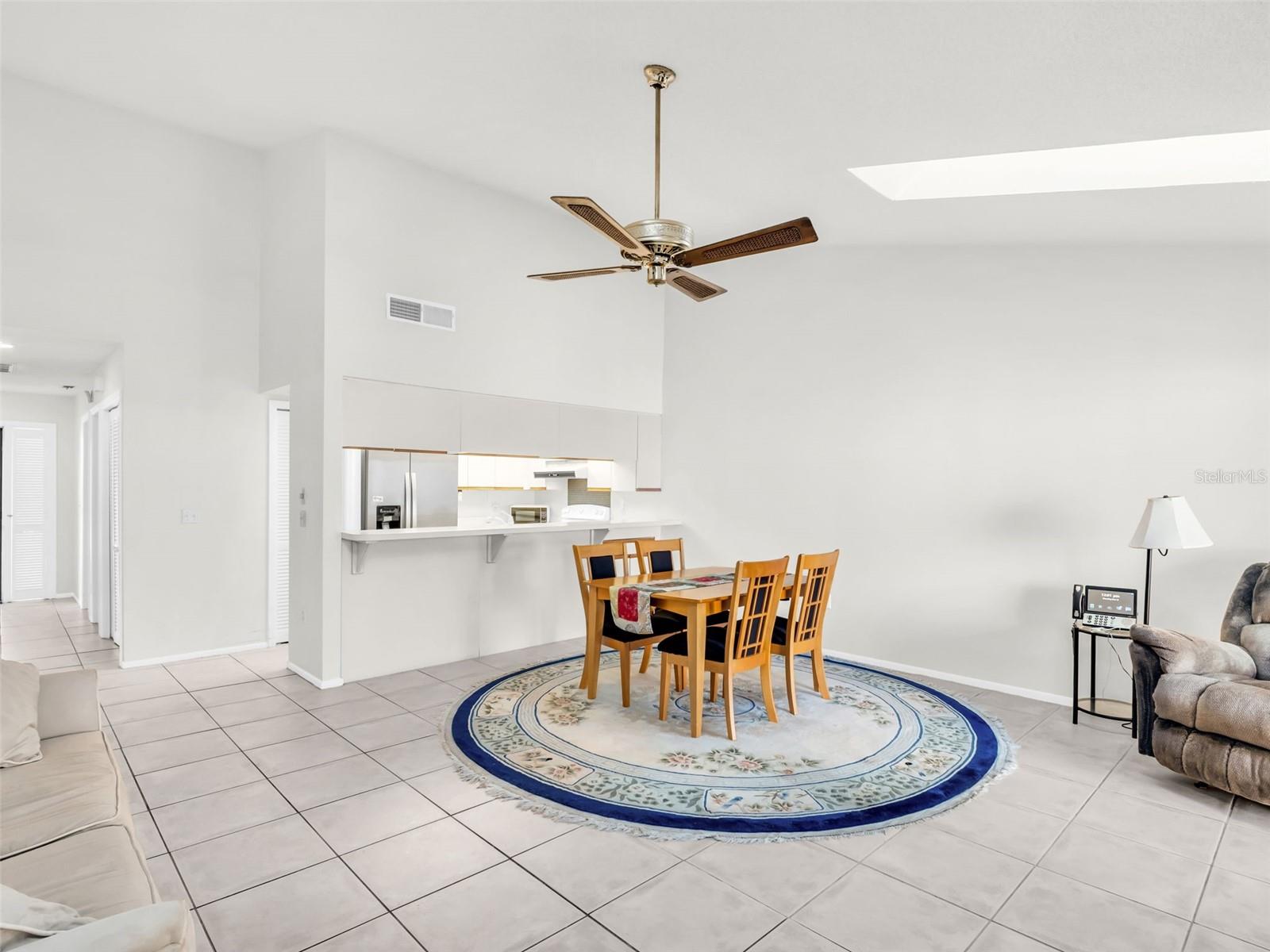 Image 6 of 67 For 1202 Palm Drive