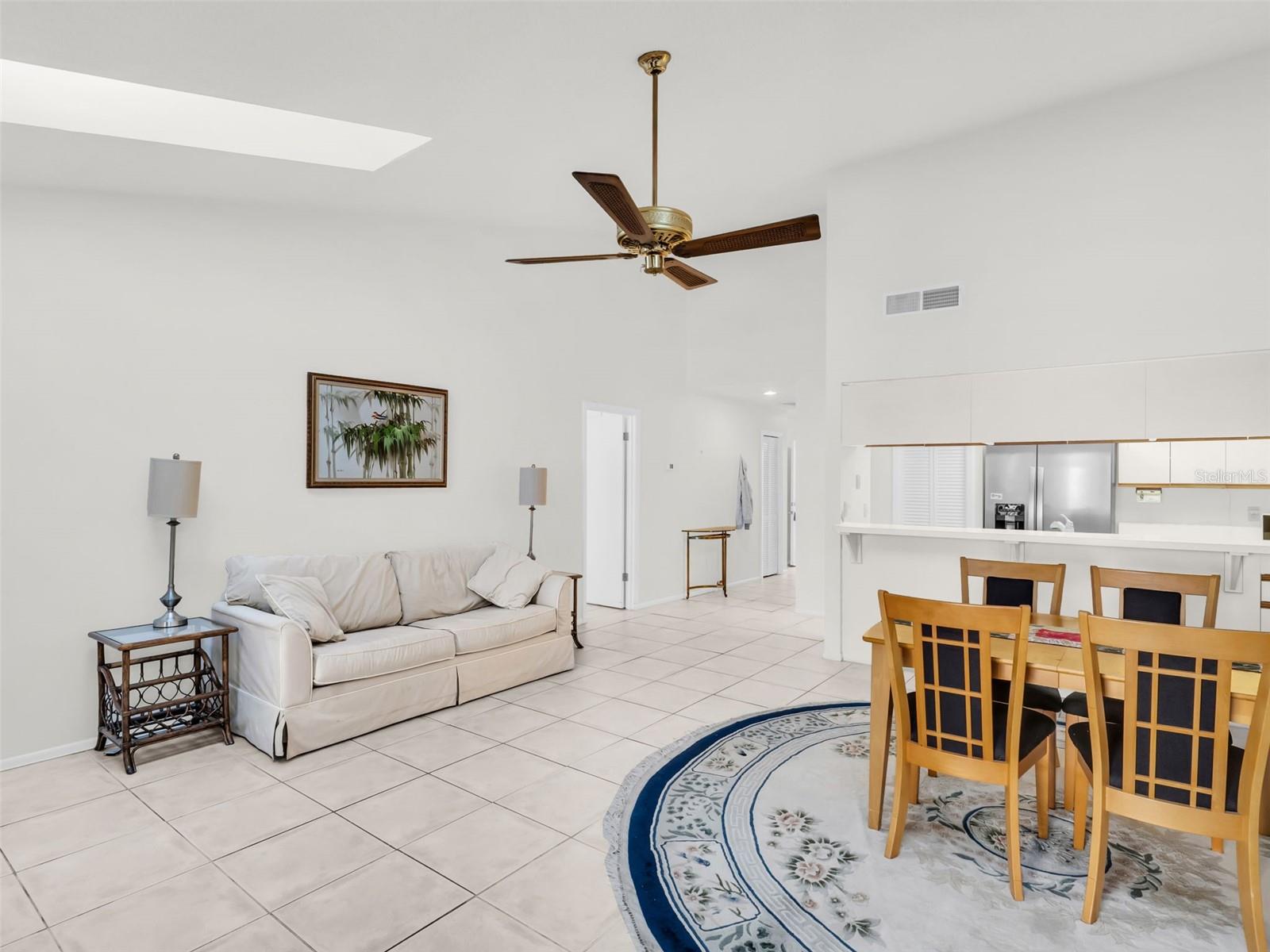 Image 8 of 67 For 1202 Palm Drive