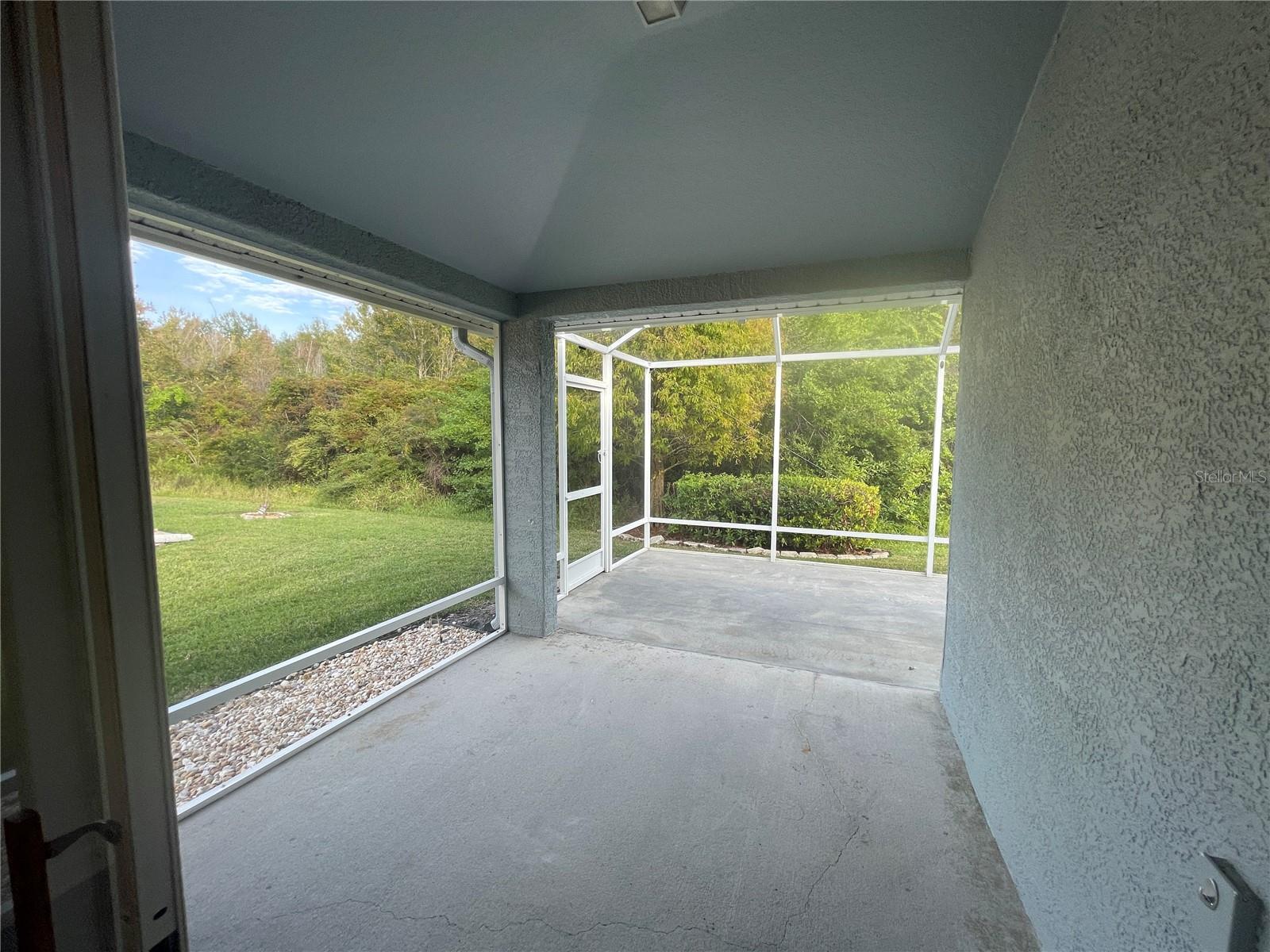 Listing photo id 19 for 1228 Bensbrooke Dr