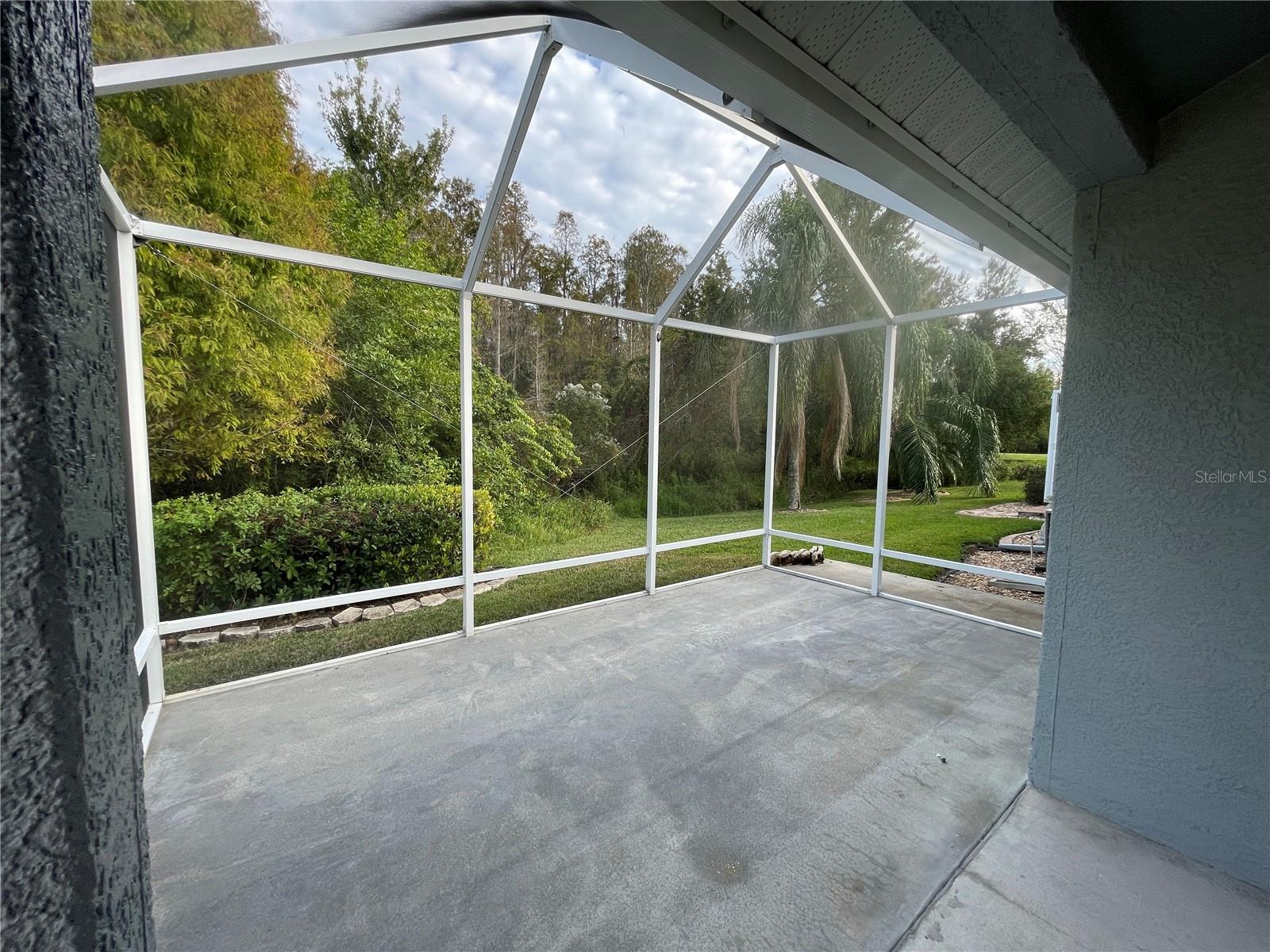 Listing photo id 20 for 1228 Bensbrooke Dr