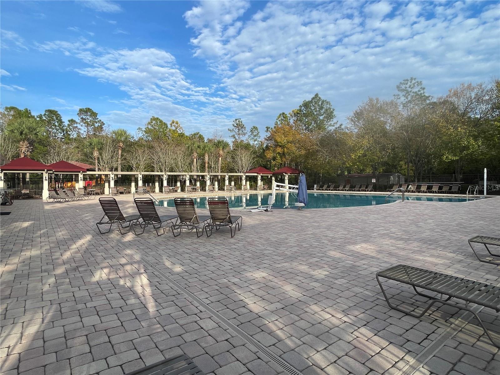 Listing photo id 25 for 1228 Bensbrooke Dr