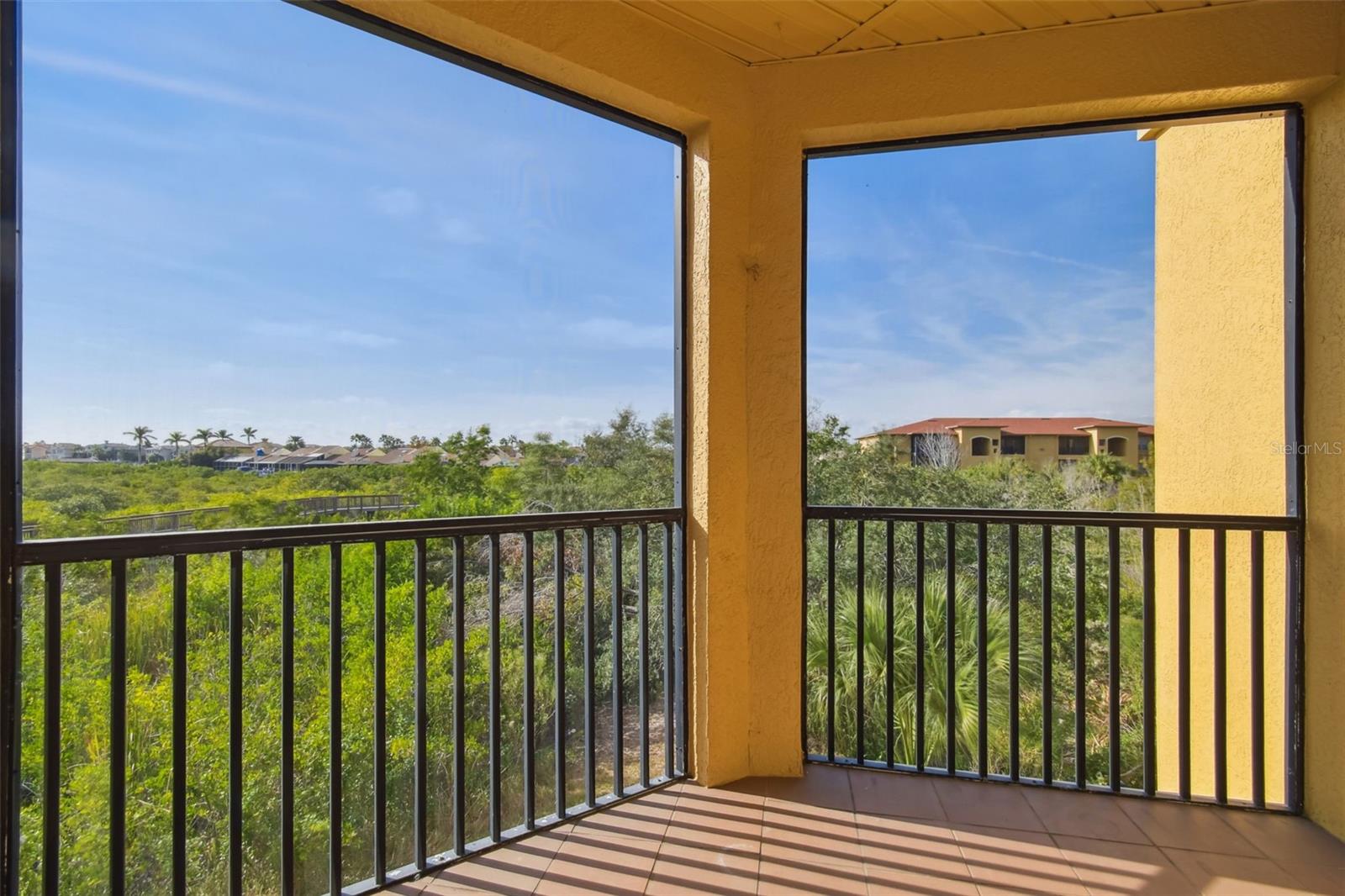 Image 17 of 66 For 4302 Bayside Village Drive 204