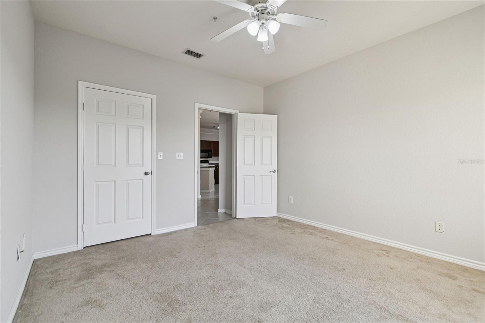 Image 22 of 66 For 4302 Bayside Village Drive 204