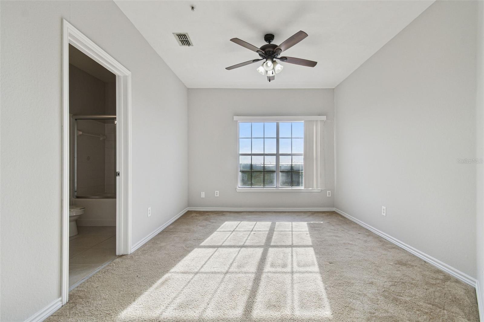 Image 27 of 66 For 4302 Bayside Village Drive 204