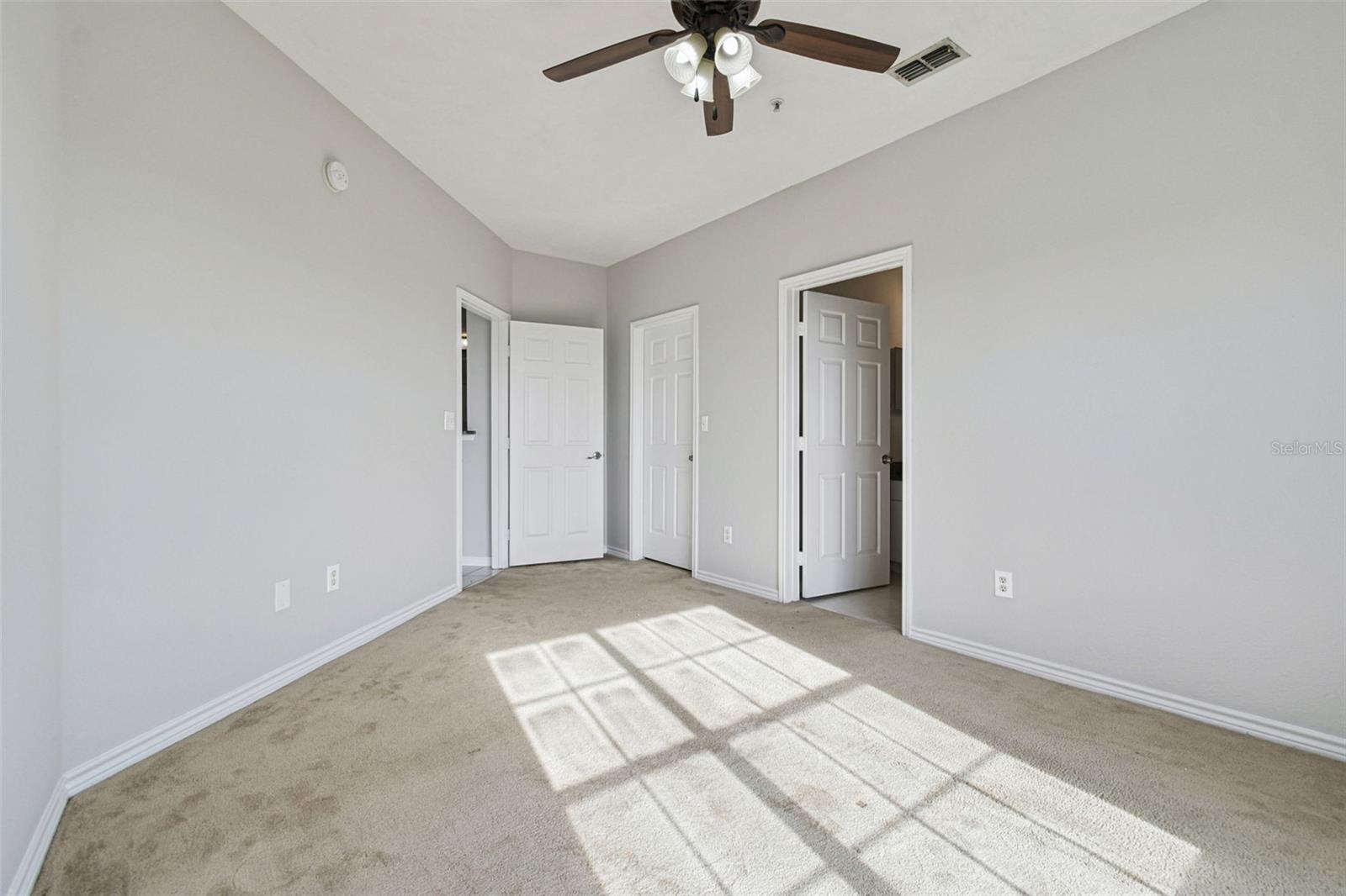 Image 29 of 66 For 4302 Bayside Village Drive 204