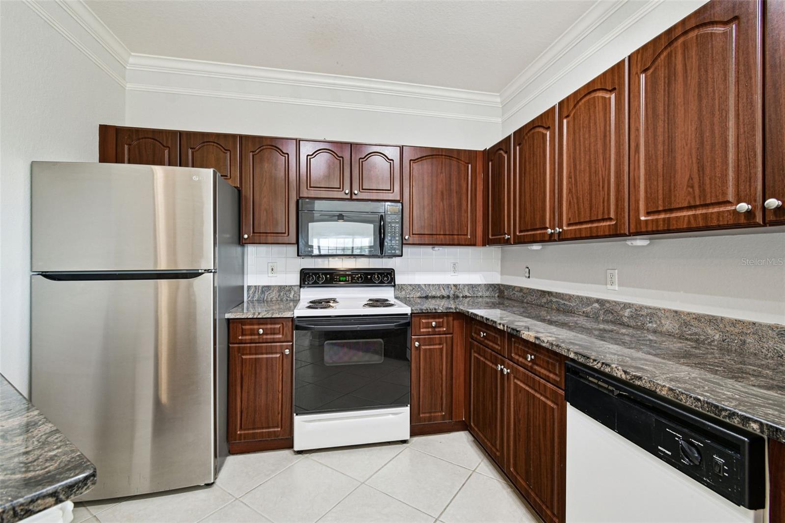 Image 7 of 66 For 4302 Bayside Village Drive 204