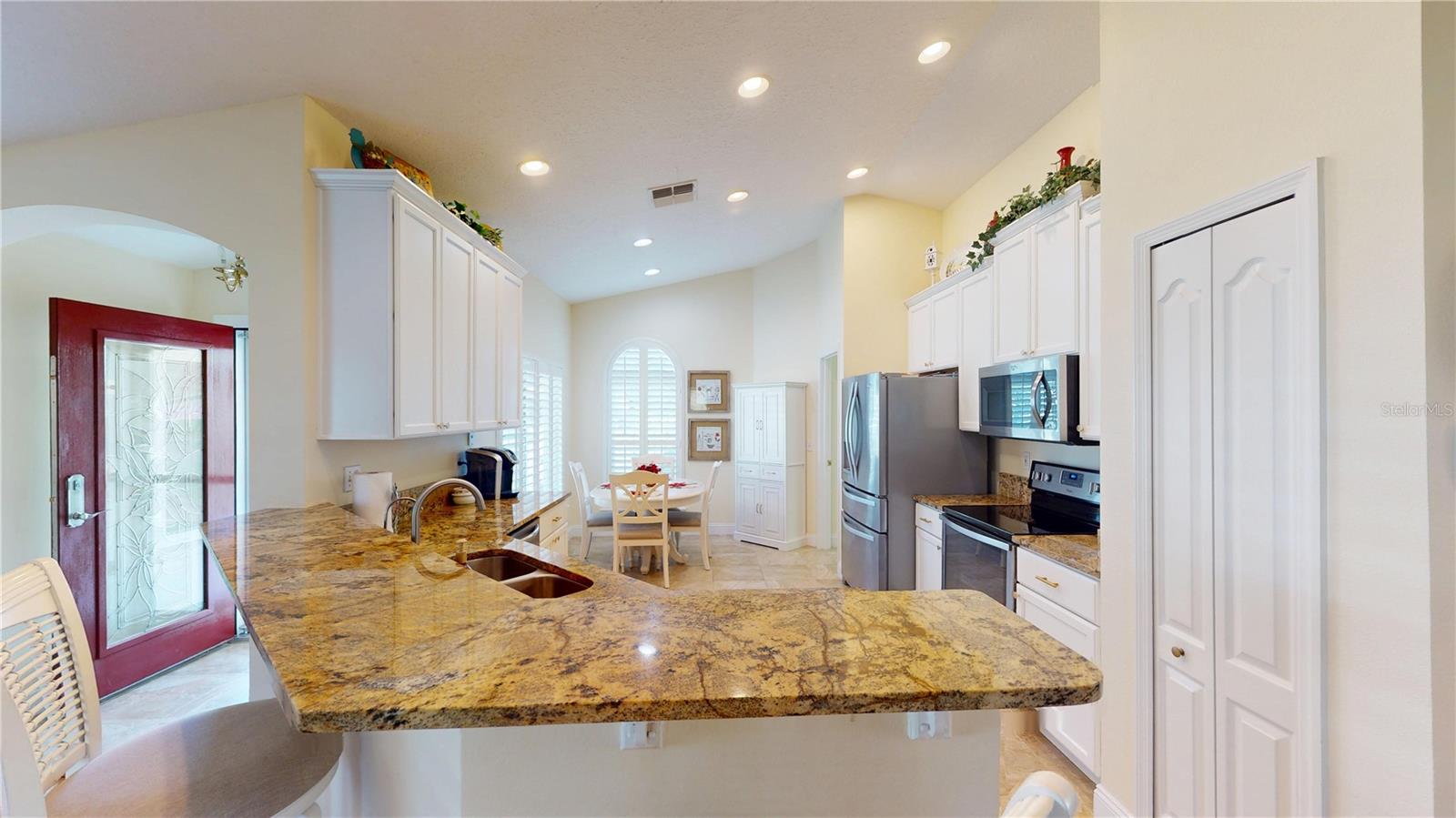 Image 8 of 46 For 3021 Banyan Hill Lane