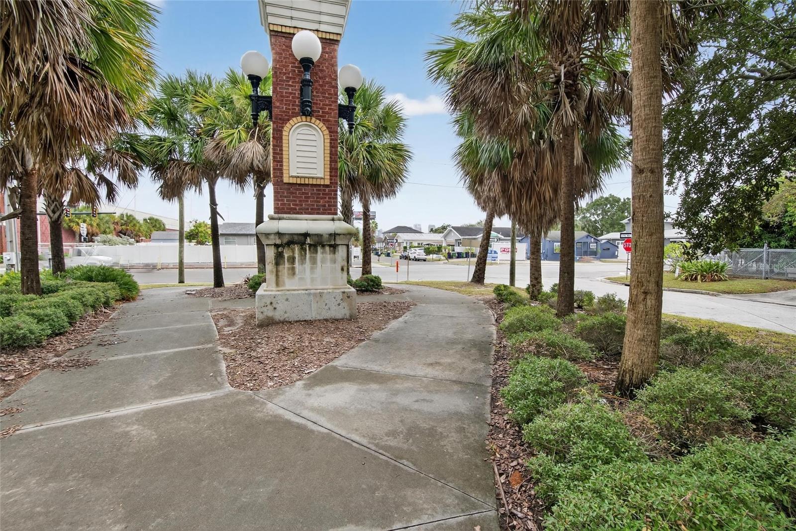 Image 23 of 24 For 1305 Armenia Avenue