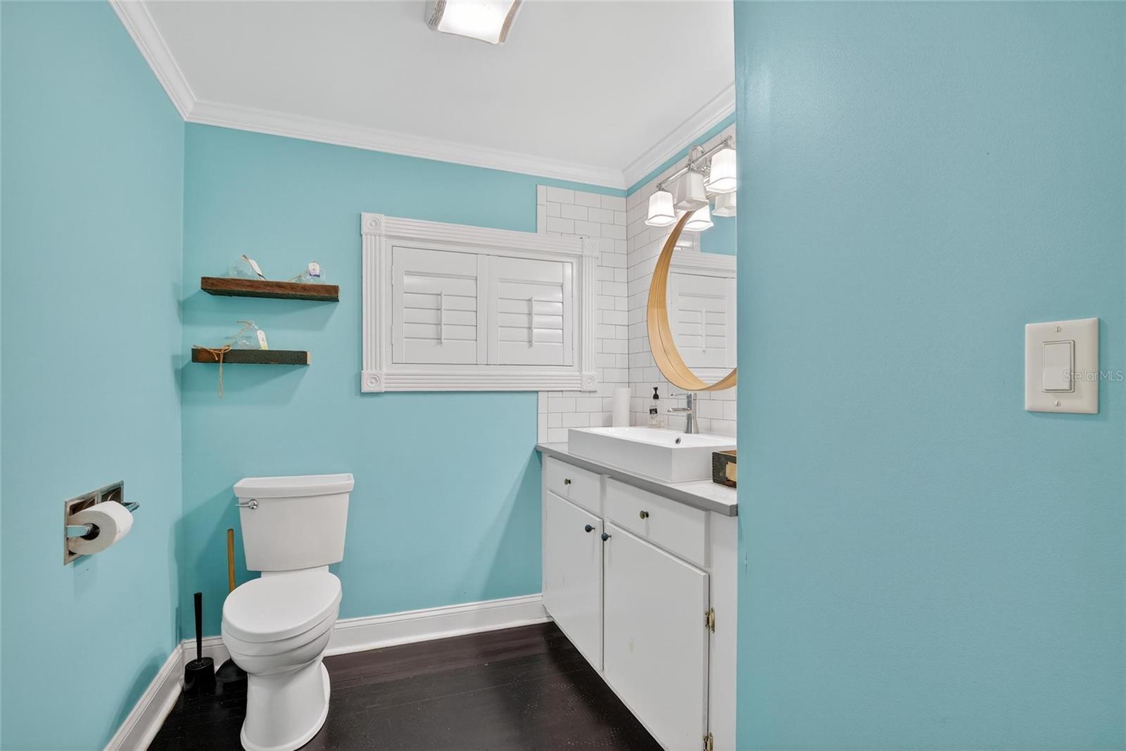 Image 8 of 24 For 1305 Armenia Avenue