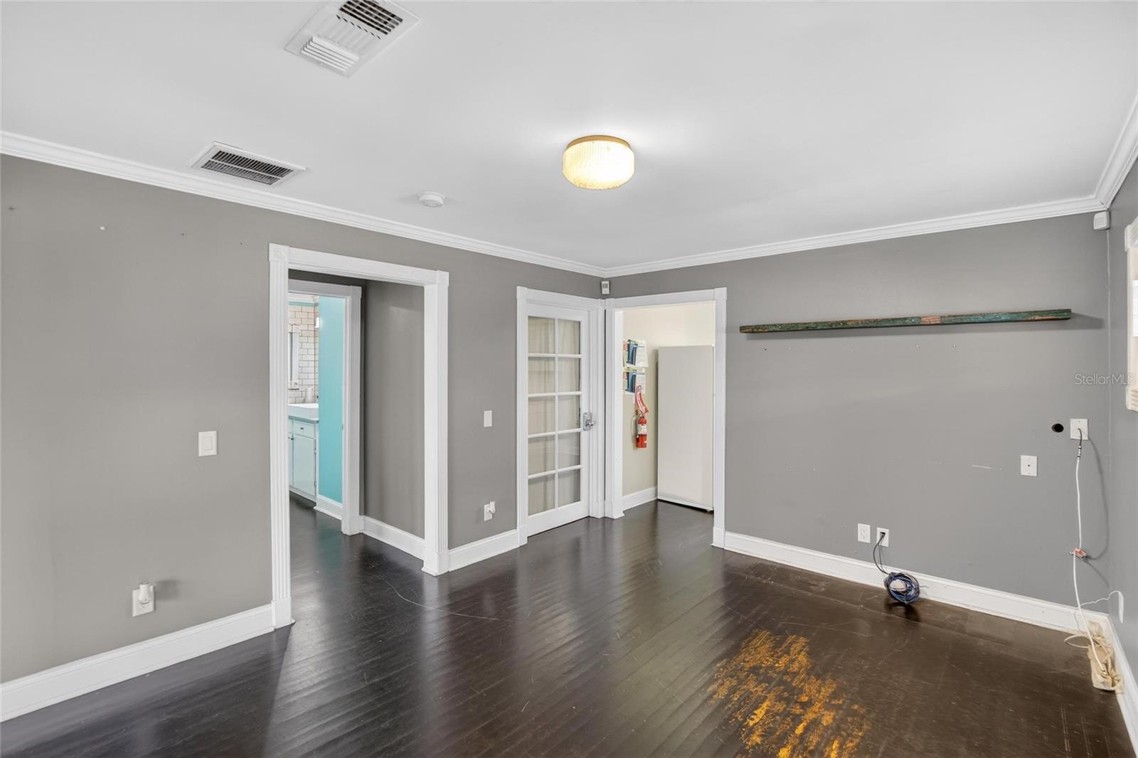 Image 9 of 24 For 1305 Armenia Avenue