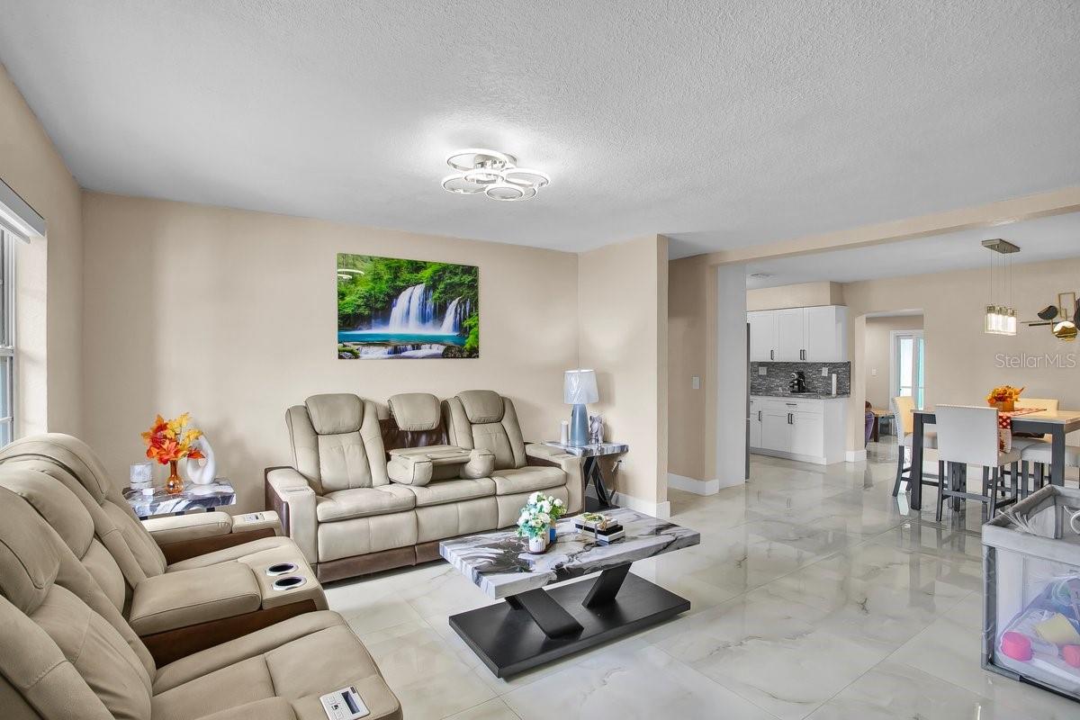 Image 12 of 62 For 5615 Oak Avenue Nw