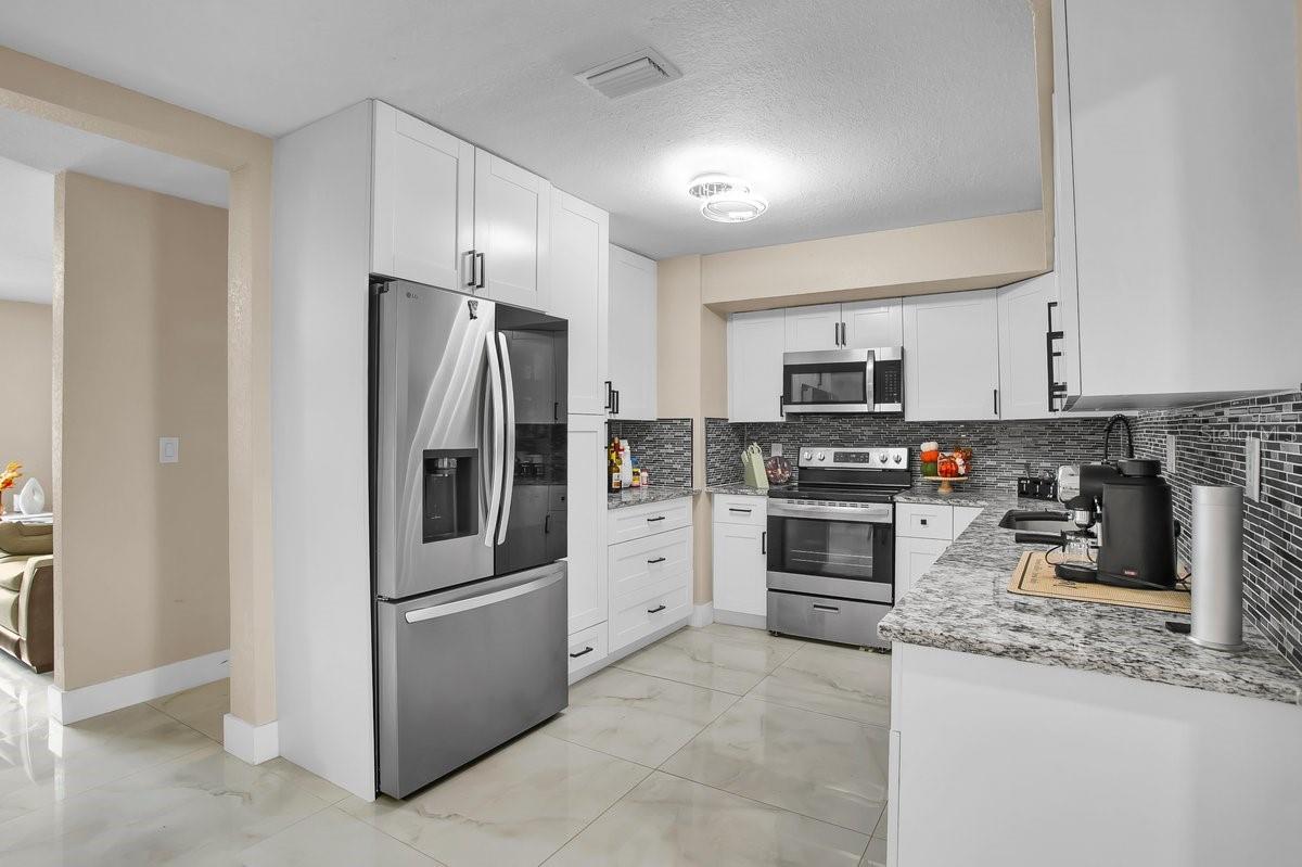 Image 15 of 62 For 5615 Oak Avenue Nw