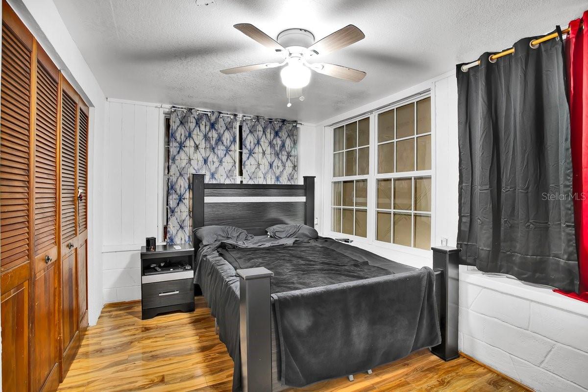 Image 42 of 62 For 5615 Oak Avenue Nw