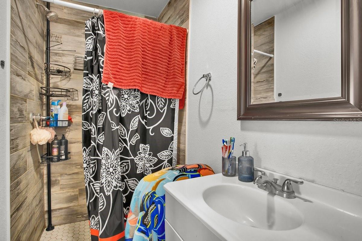 Image 51 of 62 For 5615 Oak Avenue Nw