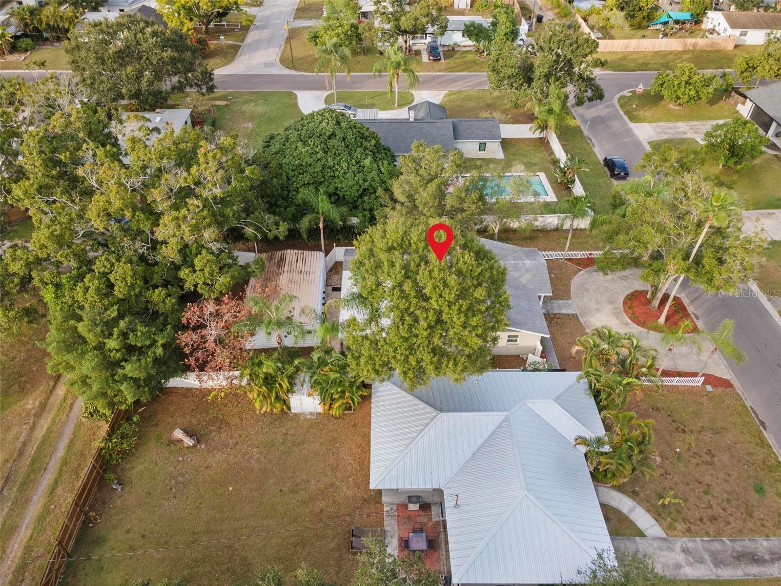 Image 41 of 48 For 4130 Queen Street N