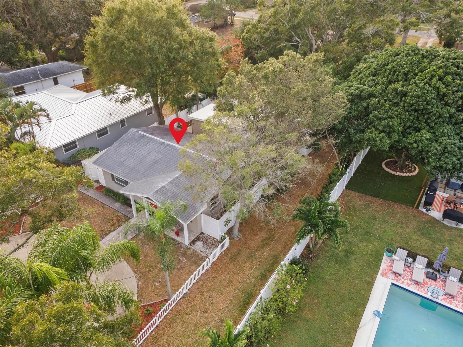 Image 42 of 48 For 4130 Queen Street N