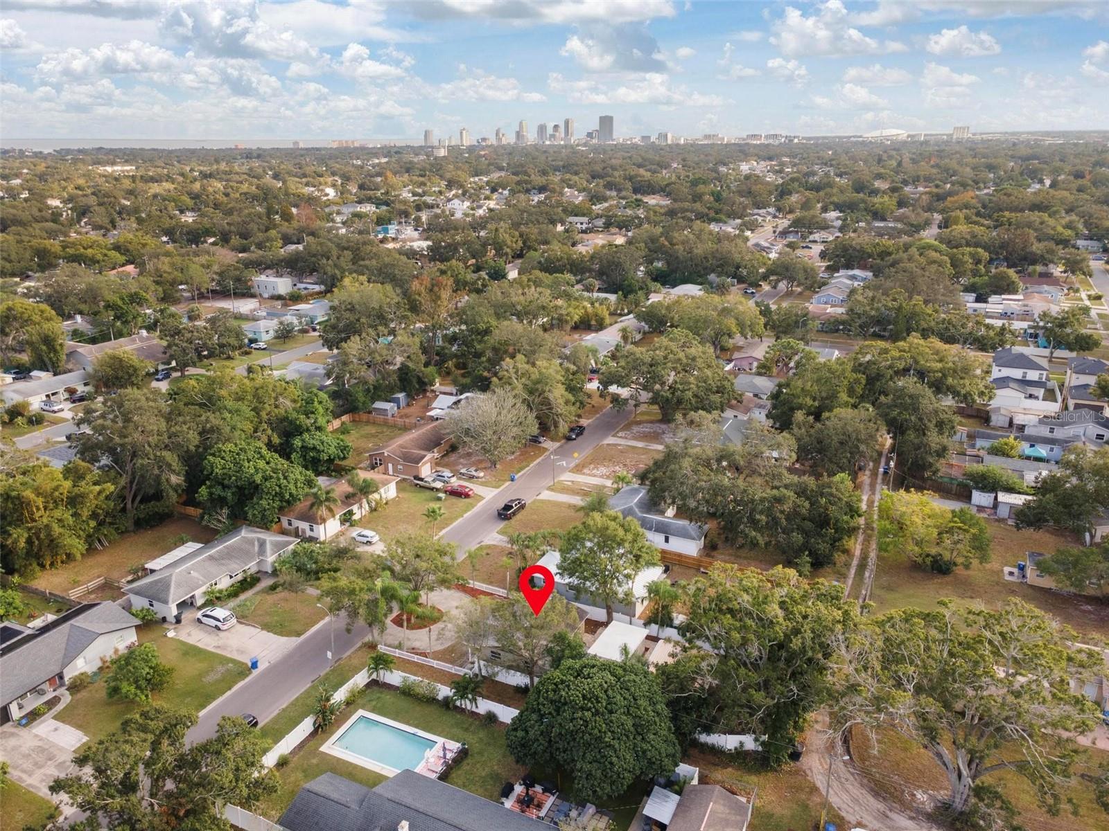 Image 43 of 48 For 4130 Queen Street N