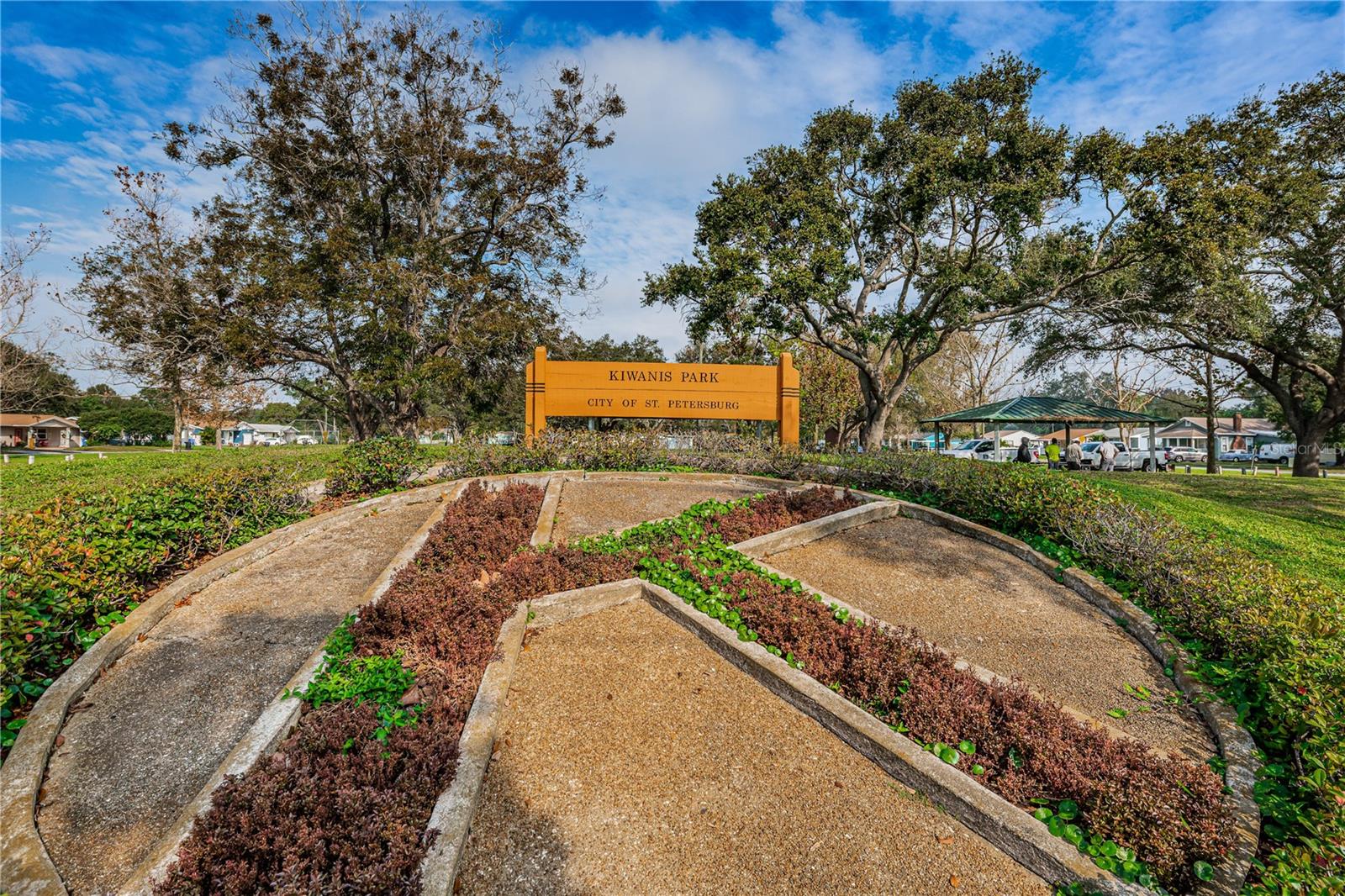 Image 44 of 48 For 4130 Queen Street N