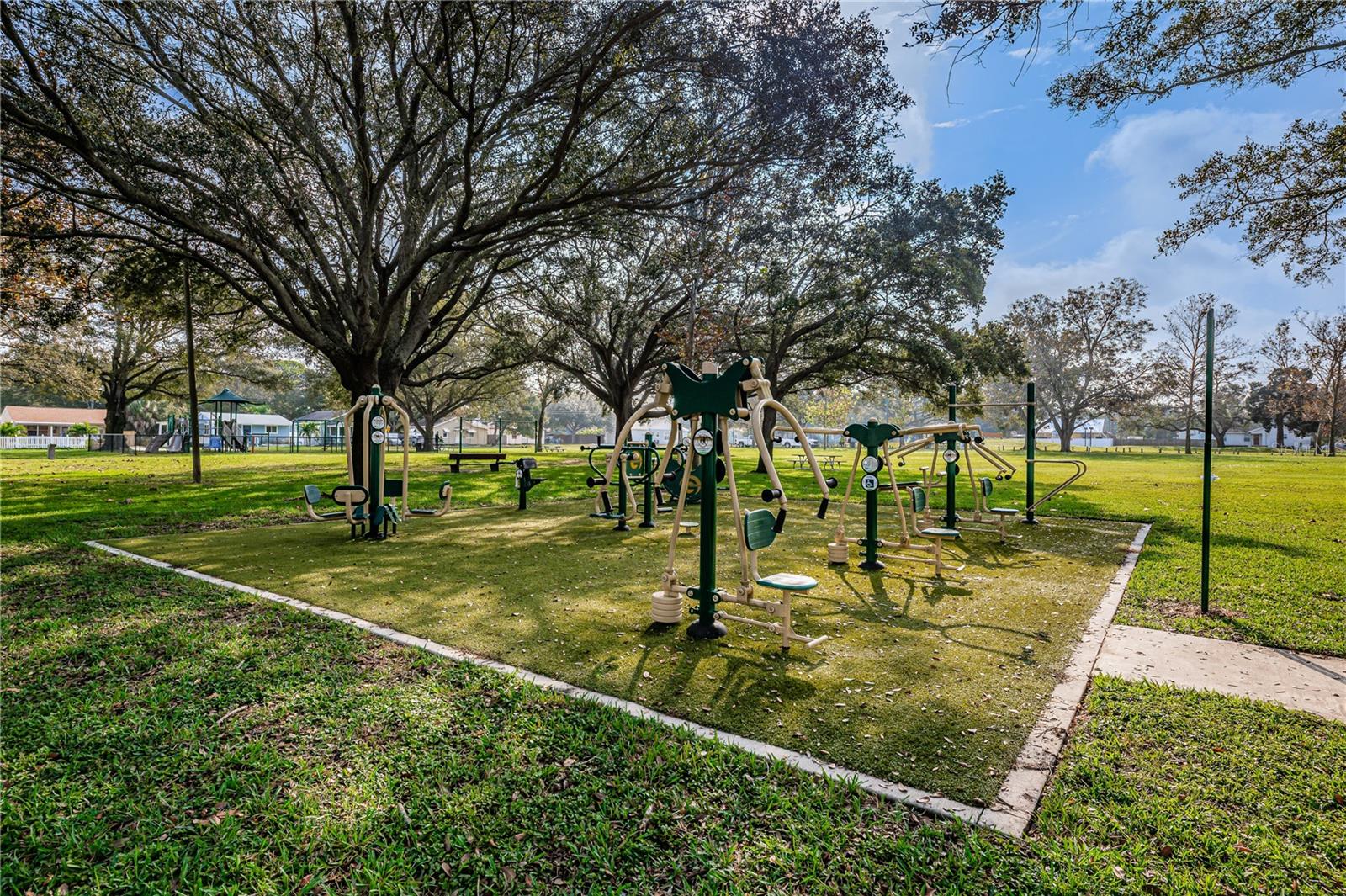 Image 48 of 48 For 4130 Queen Street N