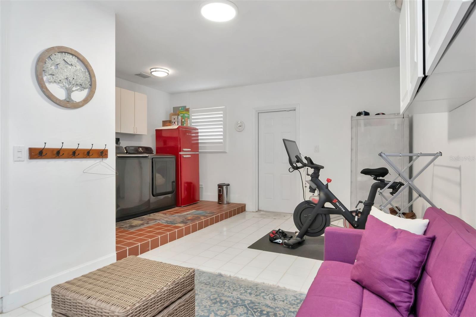 Image 21 of 42 For 3991 38th Way S