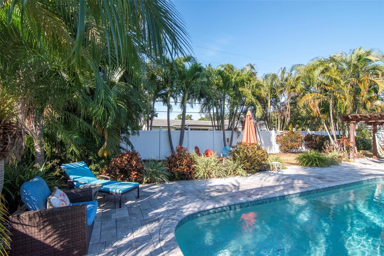 Image 28 of 42 For 3991 38th Way S