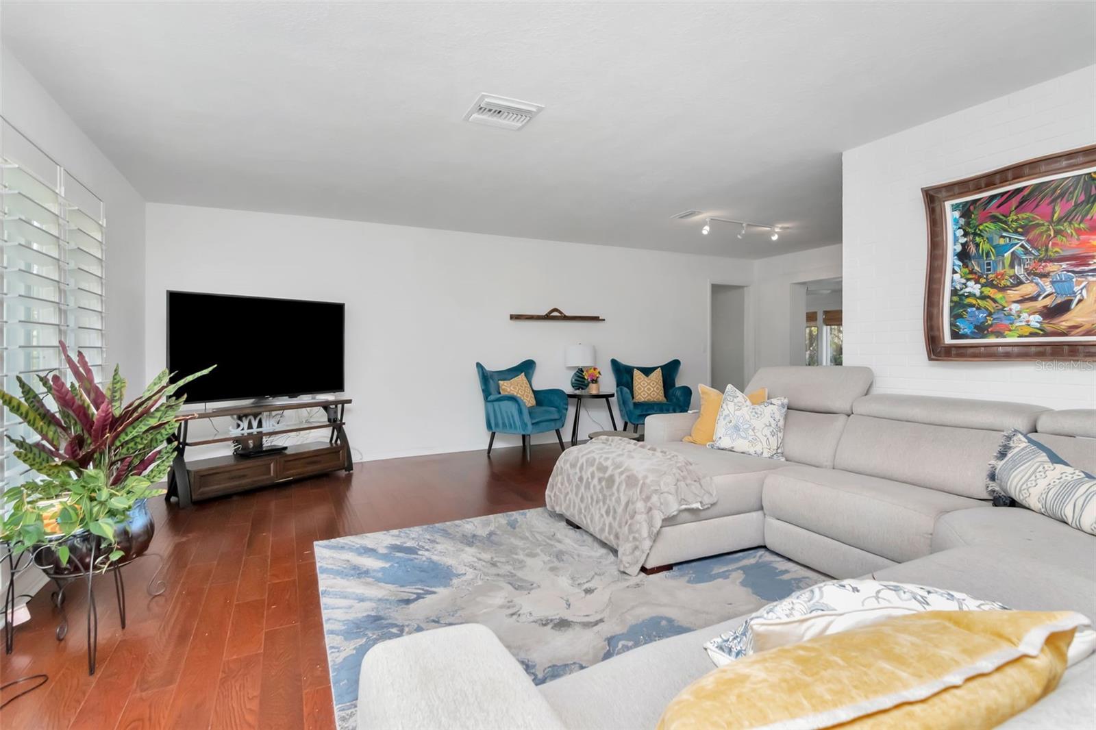 Image 3 of 42 For 3991 38th Way S