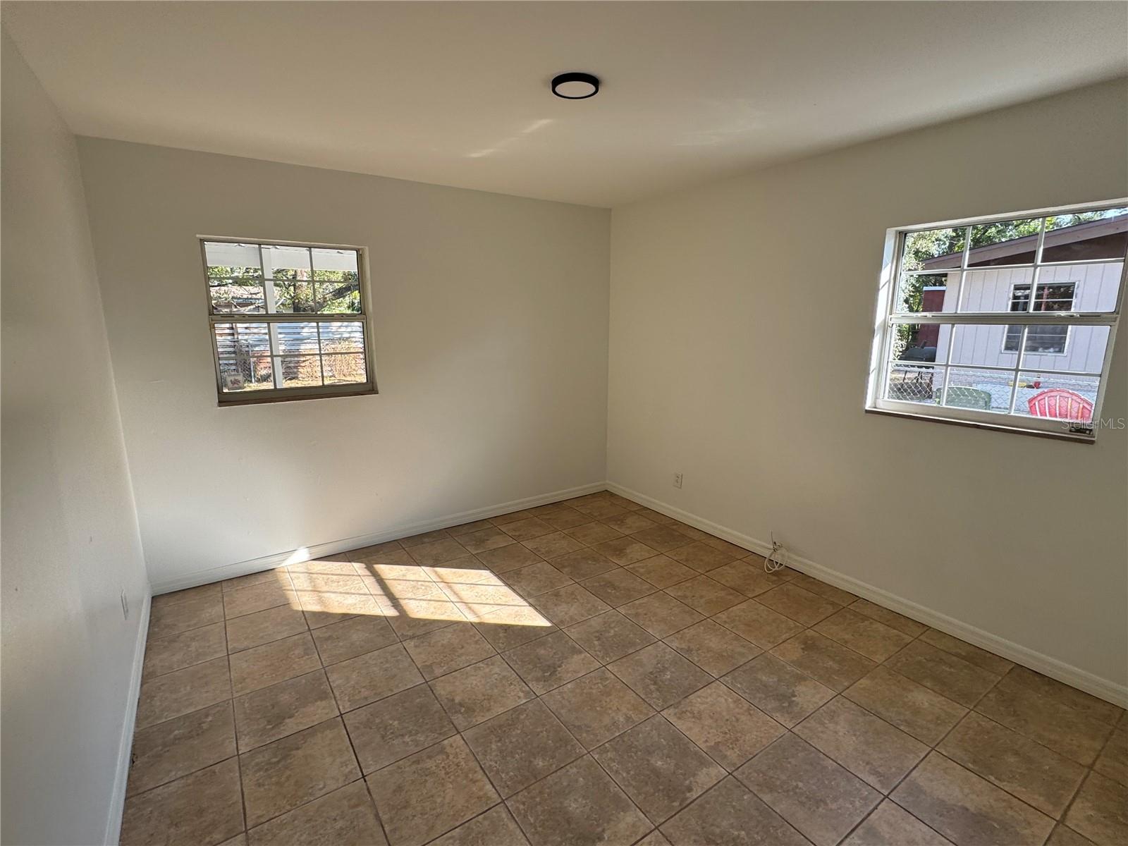 Image 10 of 23 For 10935 14th Street