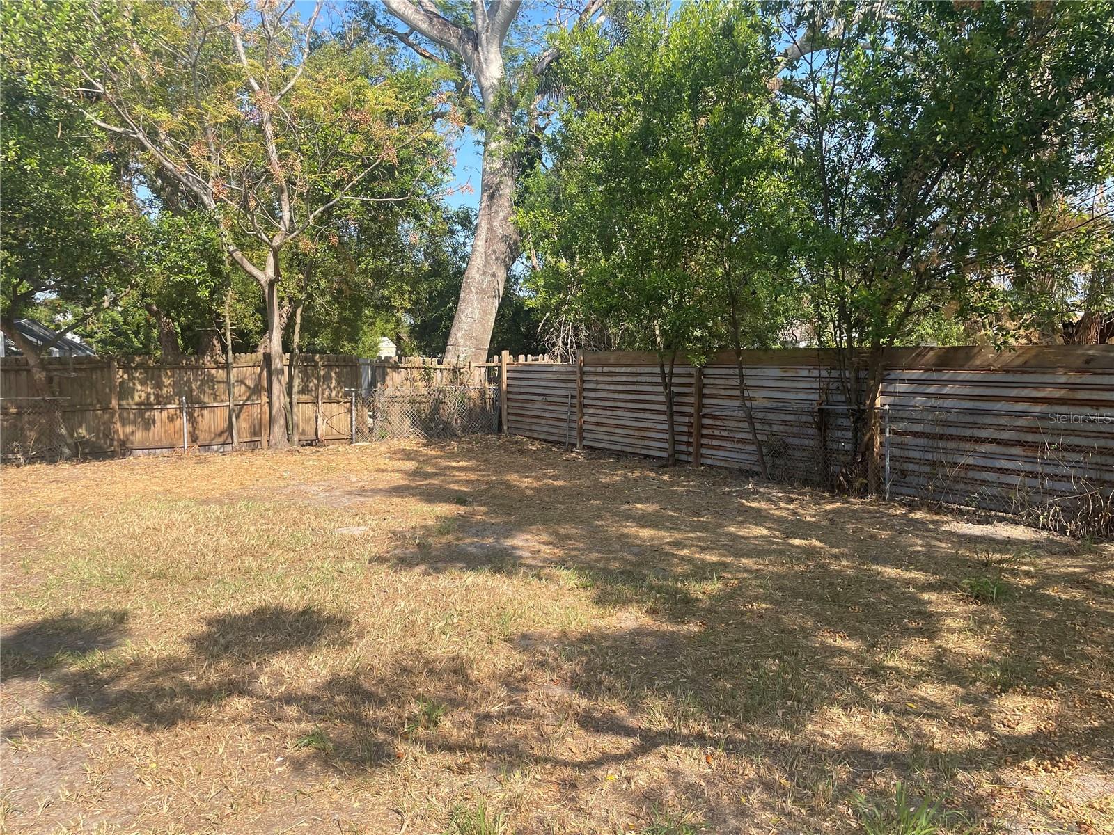 Image 20 of 23 For 10935 14th Street