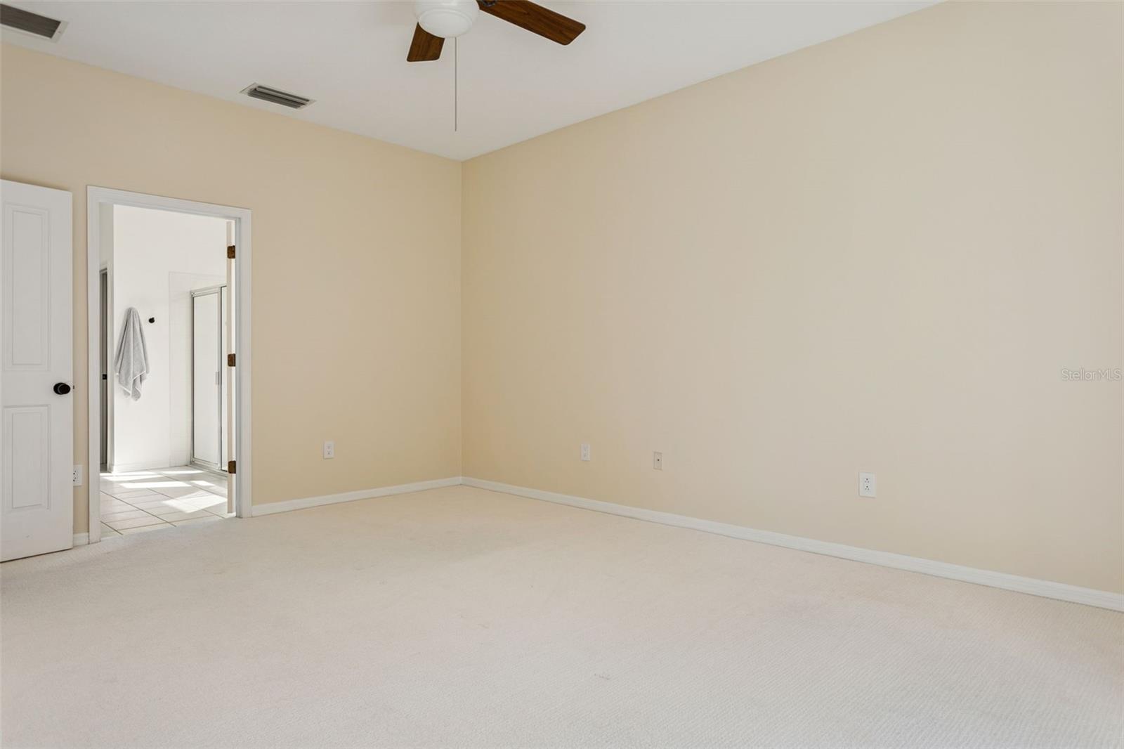 Image 26 of 43 For 22536 Magnolia Trace Boulevard