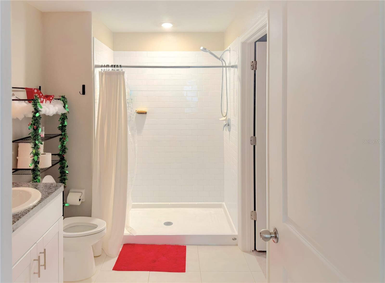 Image 13 of 26 For 10316 Shady Preserve Drive