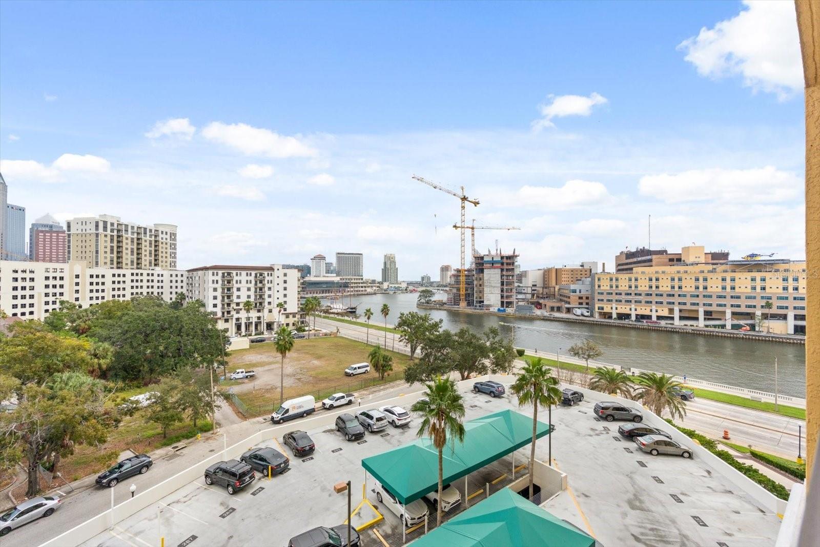 Image 13 of 47 For 345 Bayshore Boulevard 706