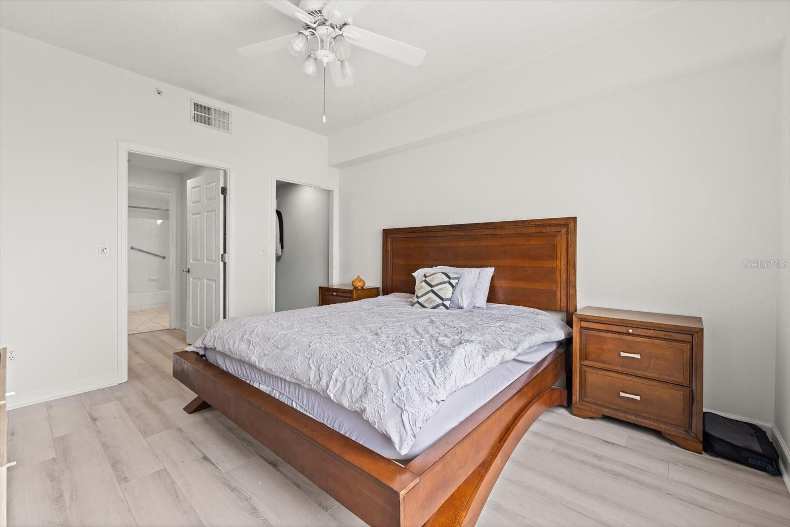 Image 17 of 47 For 345 Bayshore Boulevard 706