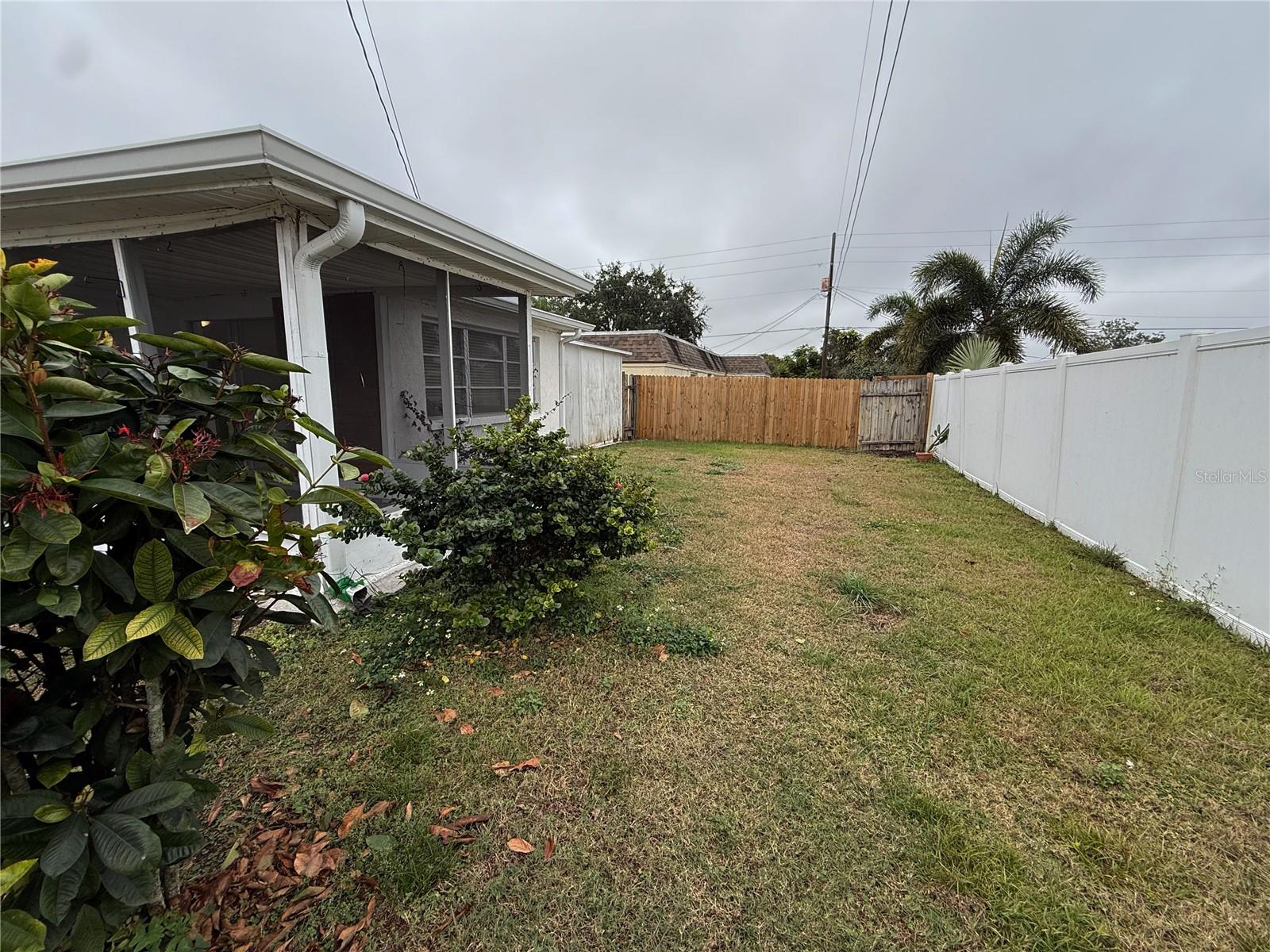 Image 20 of 22 For 5027 Manor Drive