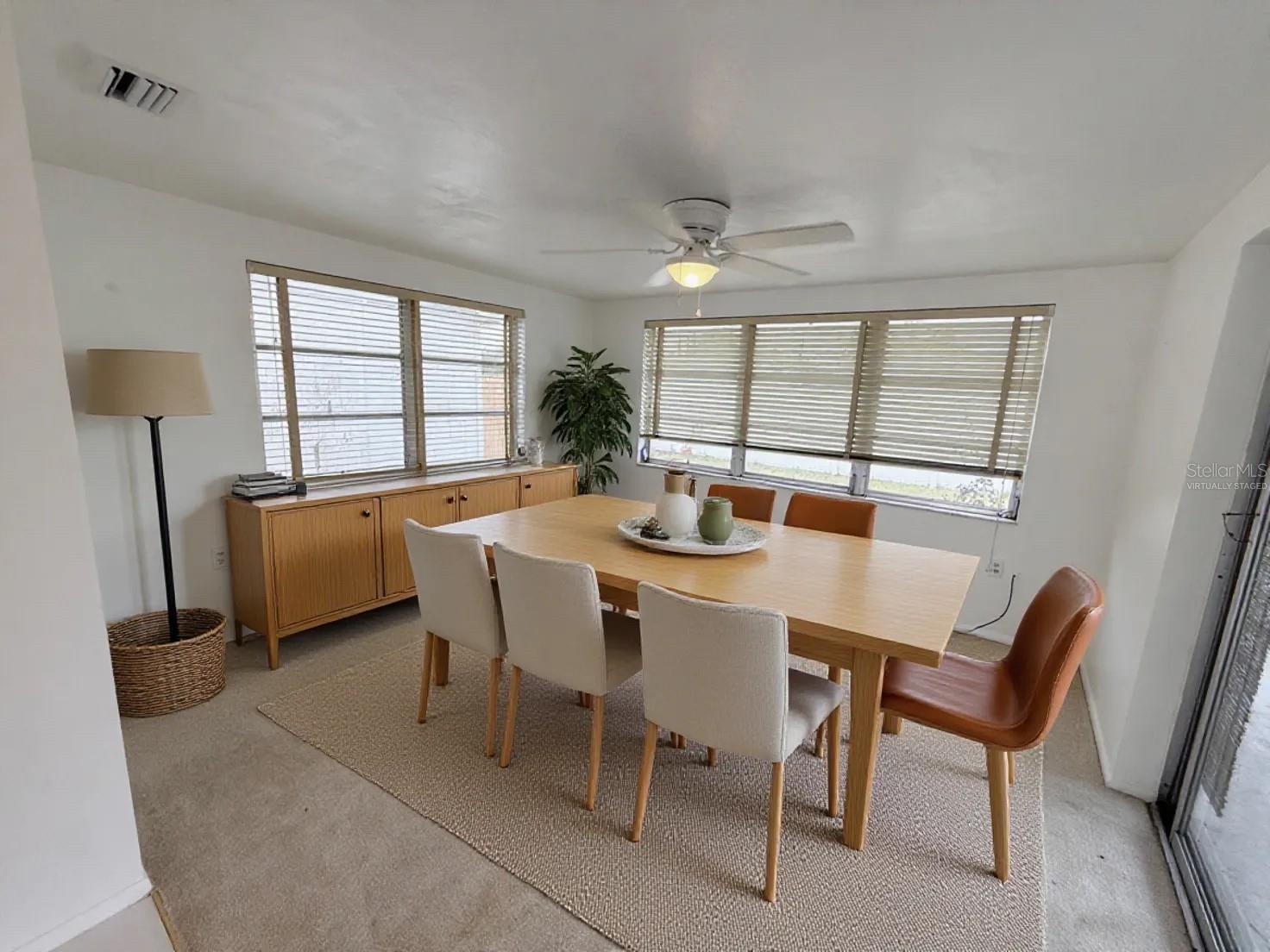 Image 5 of 22 For 5027 Manor Drive