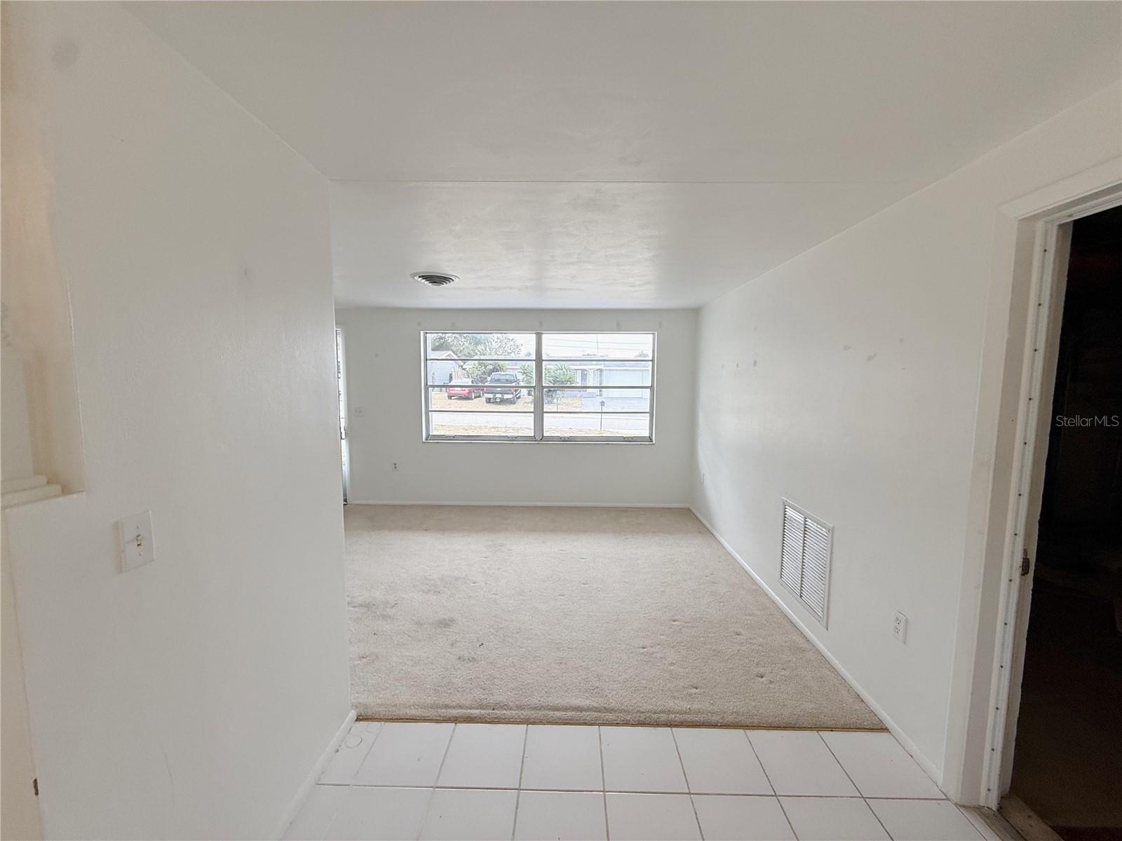 Image 6 of 22 For 5027 Manor Drive