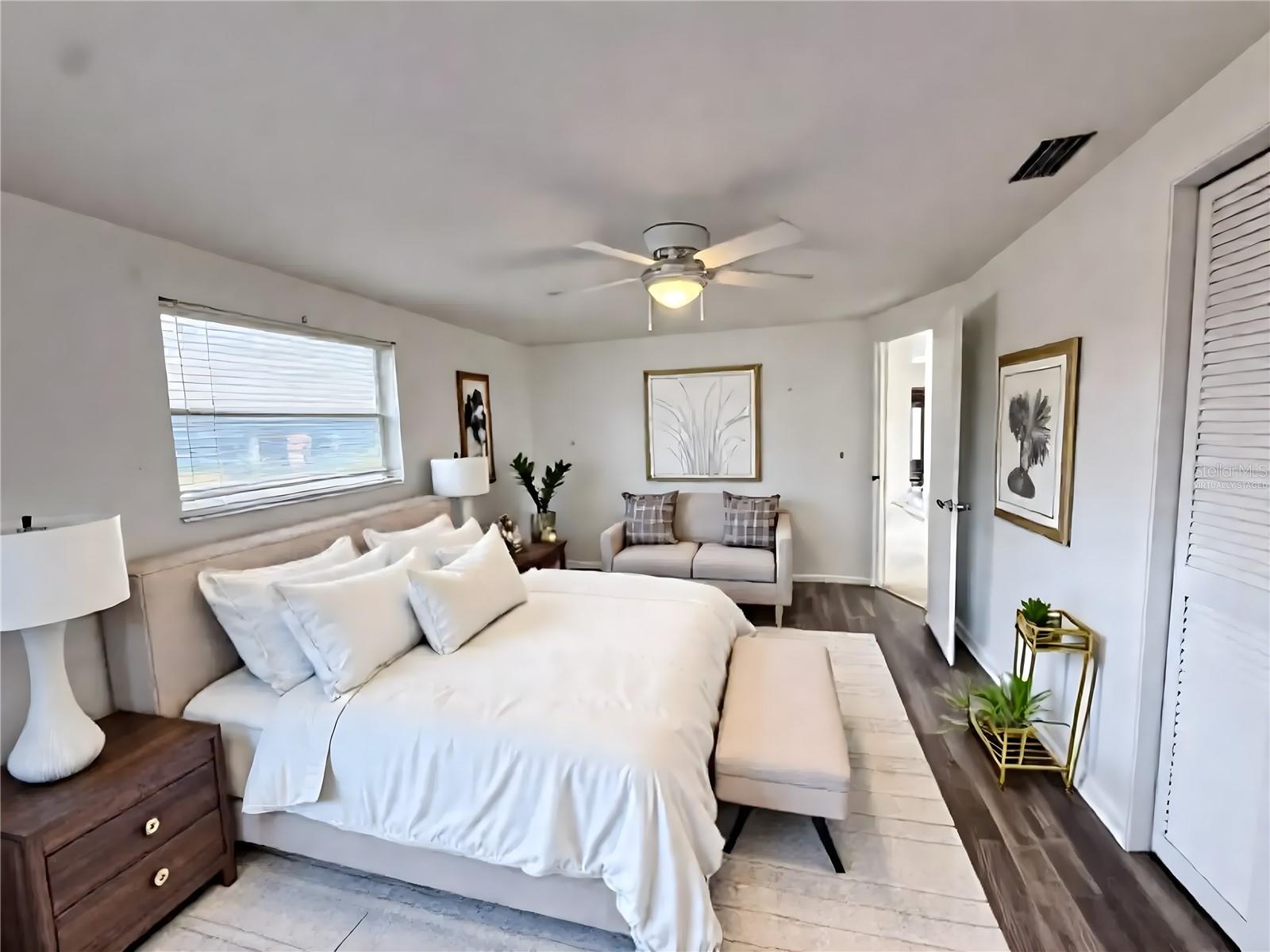 Image 9 of 22 For 5027 Manor Drive