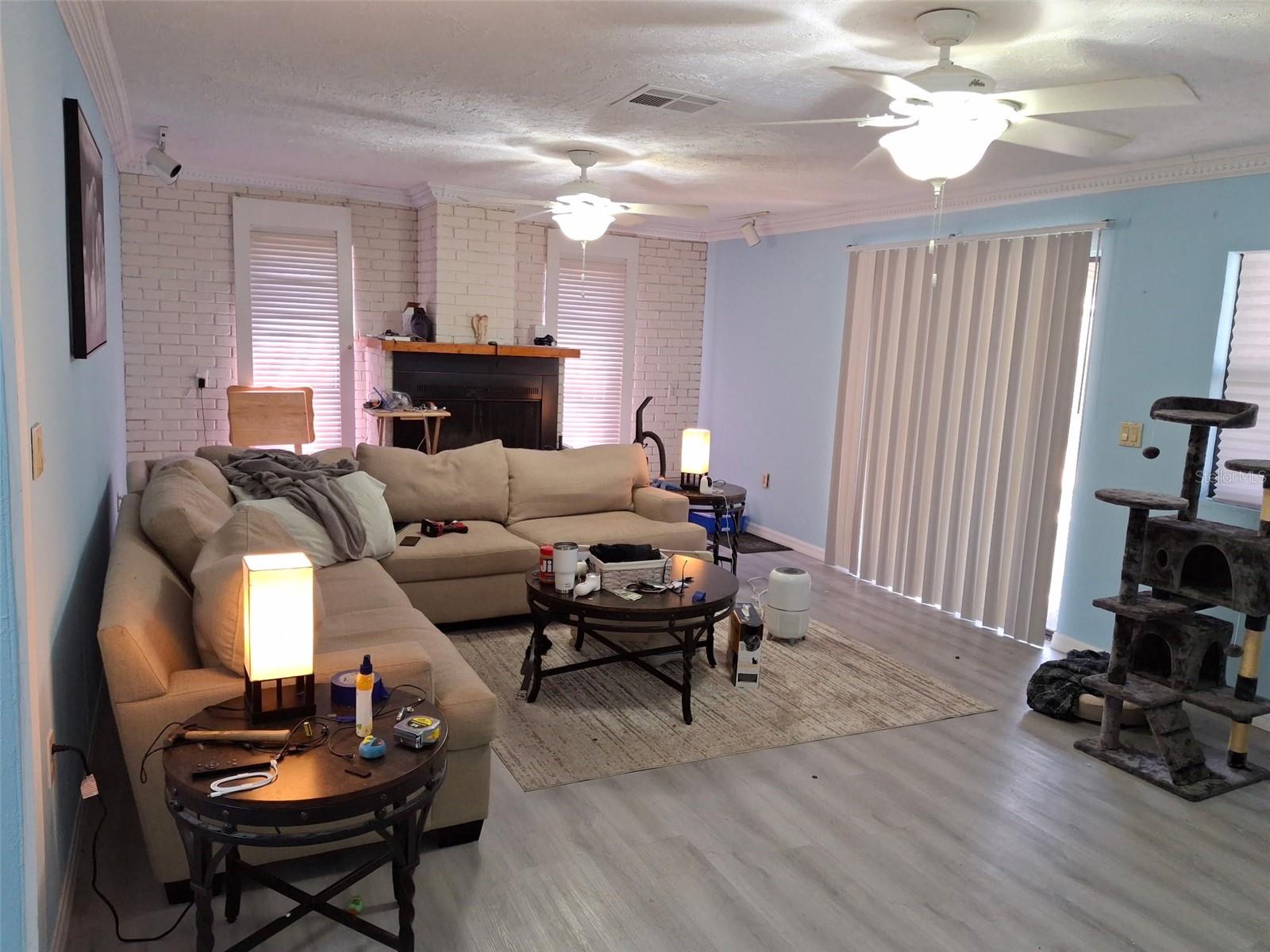 Image 4 of 6 For 8318 78th Avenue