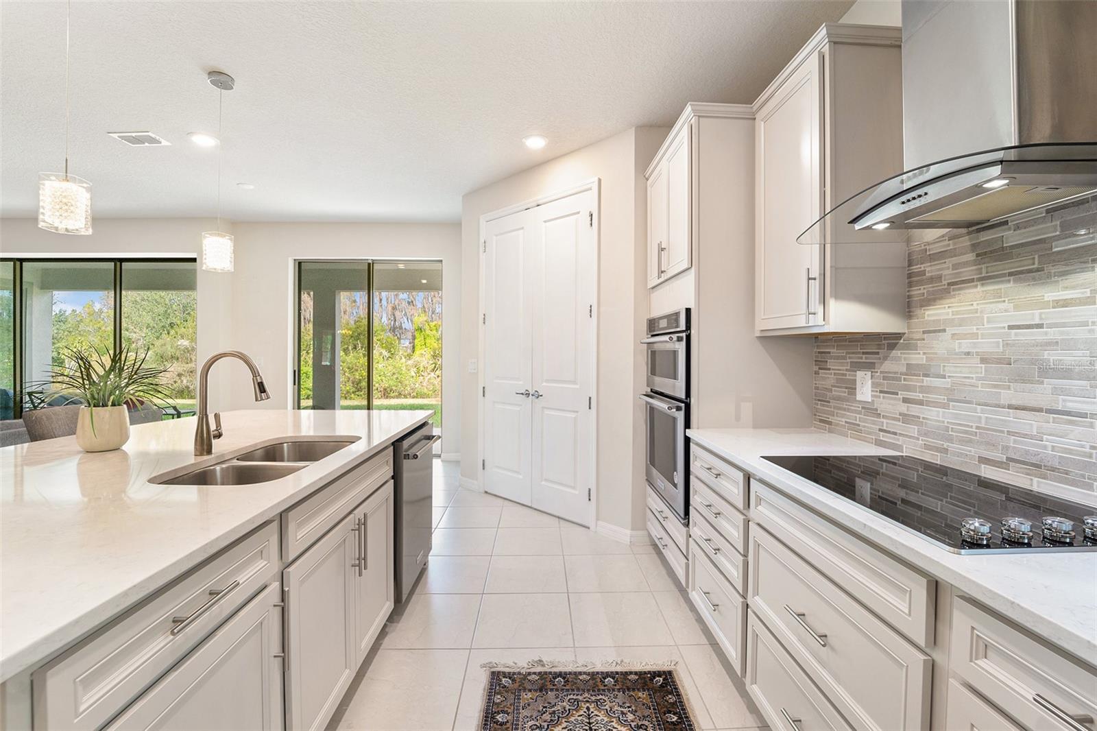 Image 10 of 22 For 19206 Briarbrook Drive