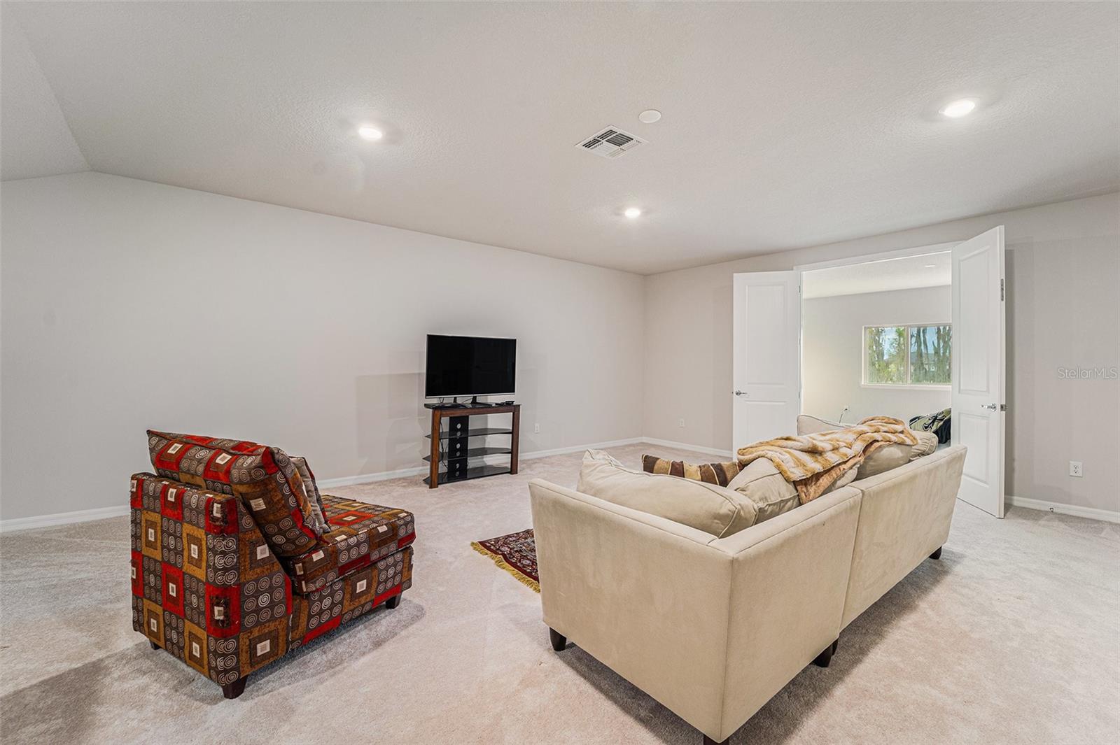 Image 19 of 22 For 19206 Briarbrook Drive