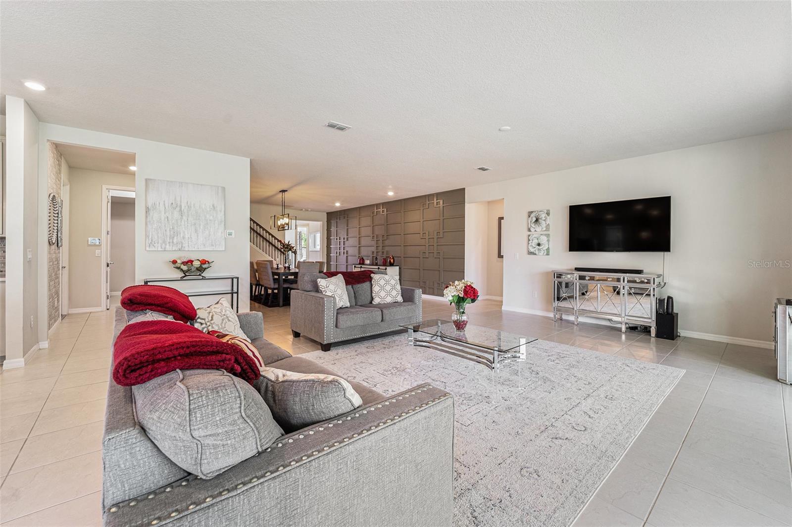 Image 6 of 22 For 19206 Briarbrook Drive